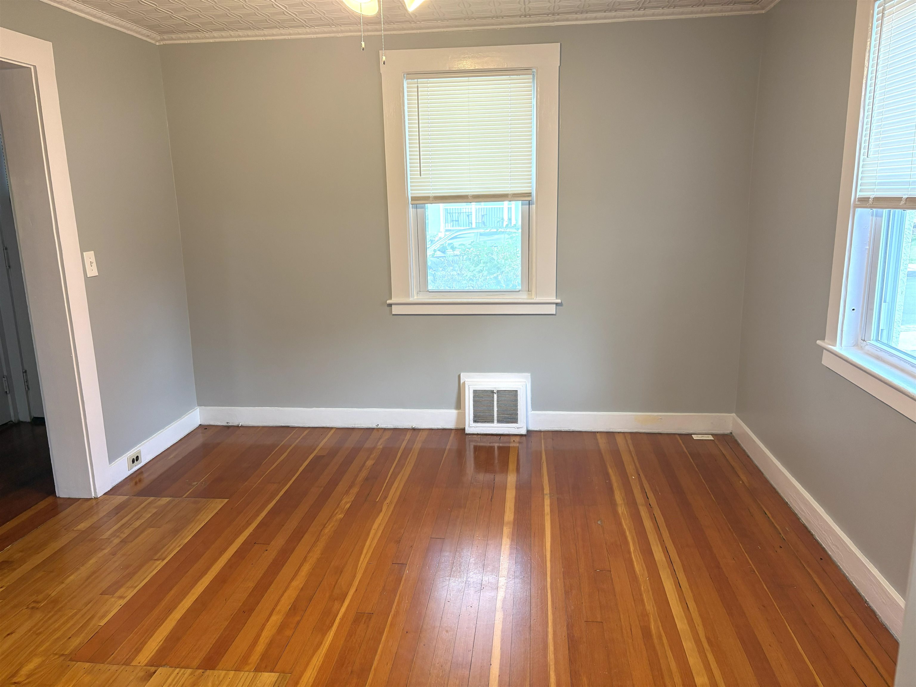 Nashua, New Hampshire, 03060, United States, ,Residential,For Sale,1967805