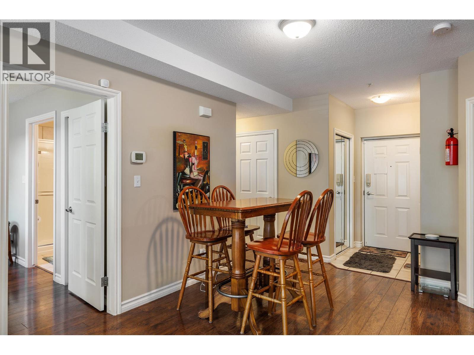 KELOWNA, British Columbia, V1Y 9W1, CA, 2 Bedrooms Bedrooms, ,2 BathroomsBathrooms,Residential,For Sale,1961456