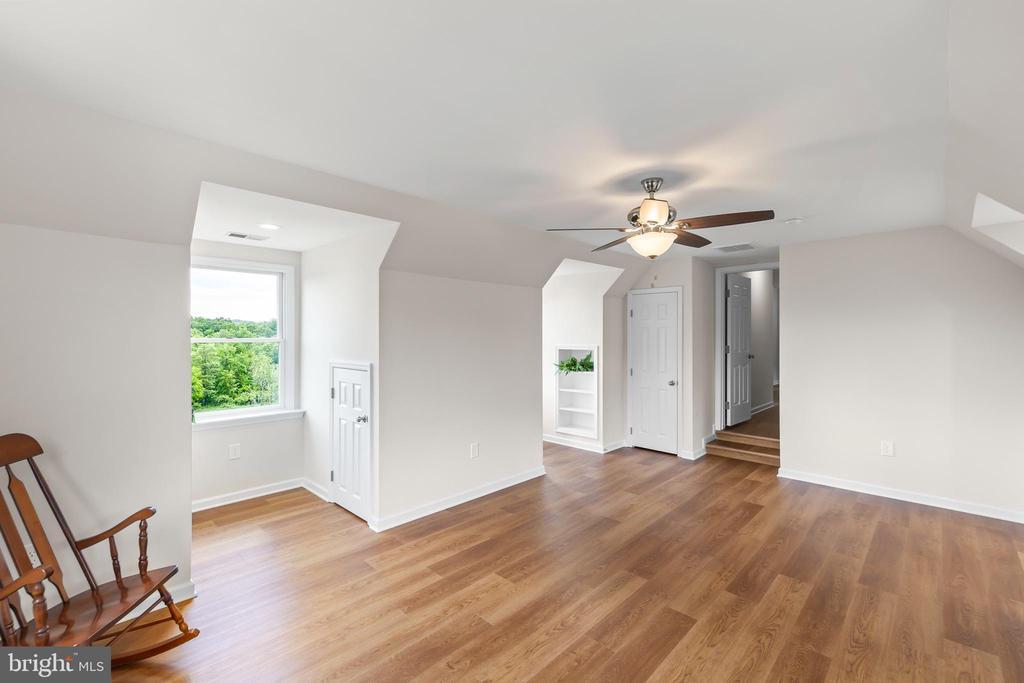 Winchester, Virginia, 22603, United States, 4 Bedrooms Bedrooms, ,3 BathroomsBathrooms,Residential,For Sale,1951596