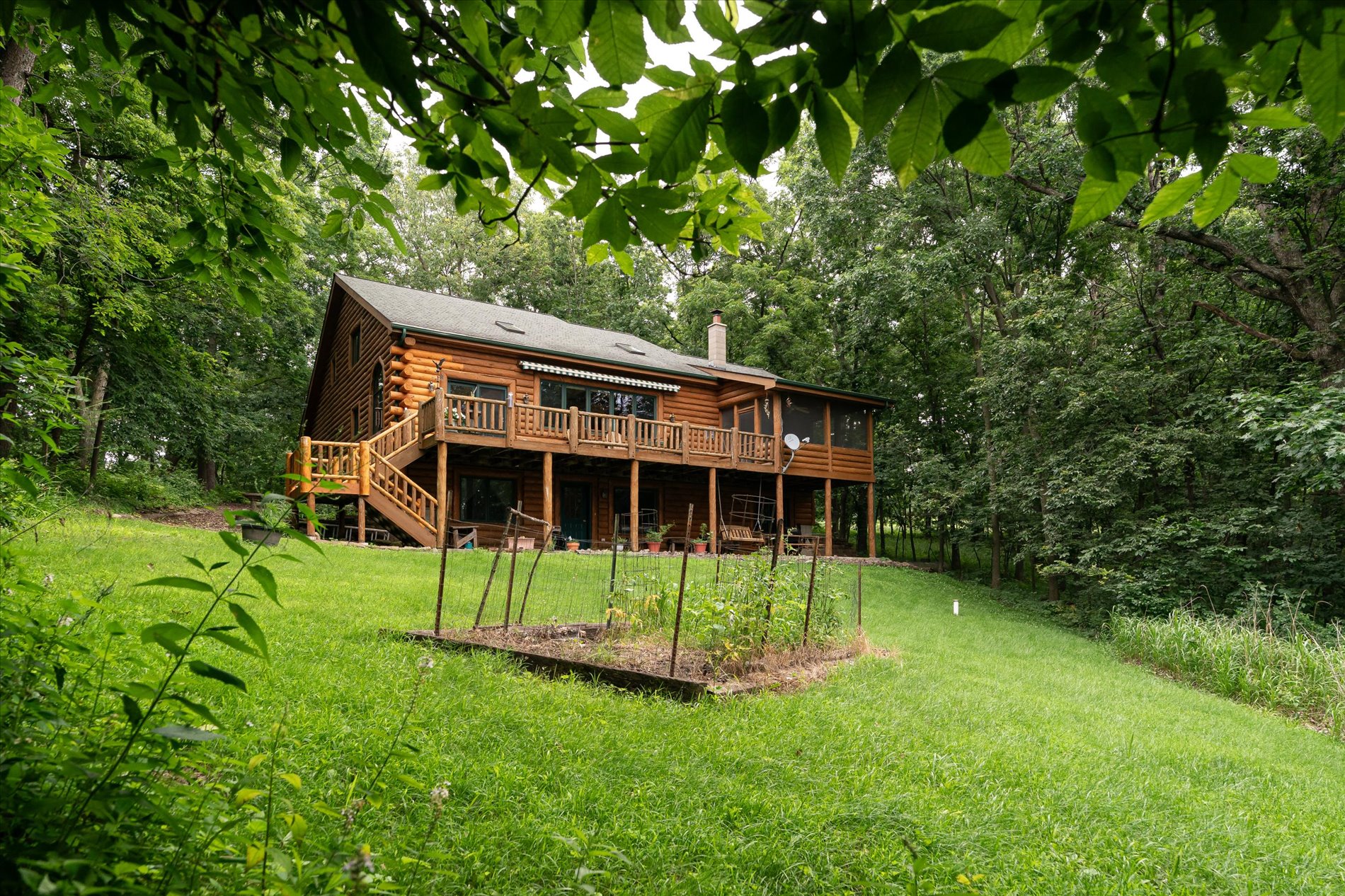 Ferryville, Wisconsin, 54628, United States, 3 Bedrooms Bedrooms, ,3 BathroomsBathrooms,Residential,For Sale,1904221