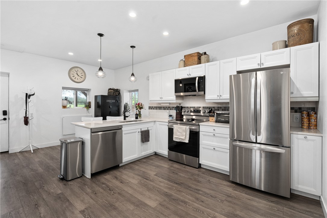 Cadott, Wisconsin, 54727, United States, 4 Bedrooms Bedrooms, ,3 BathroomsBathrooms,Residential,For Sale,1990945