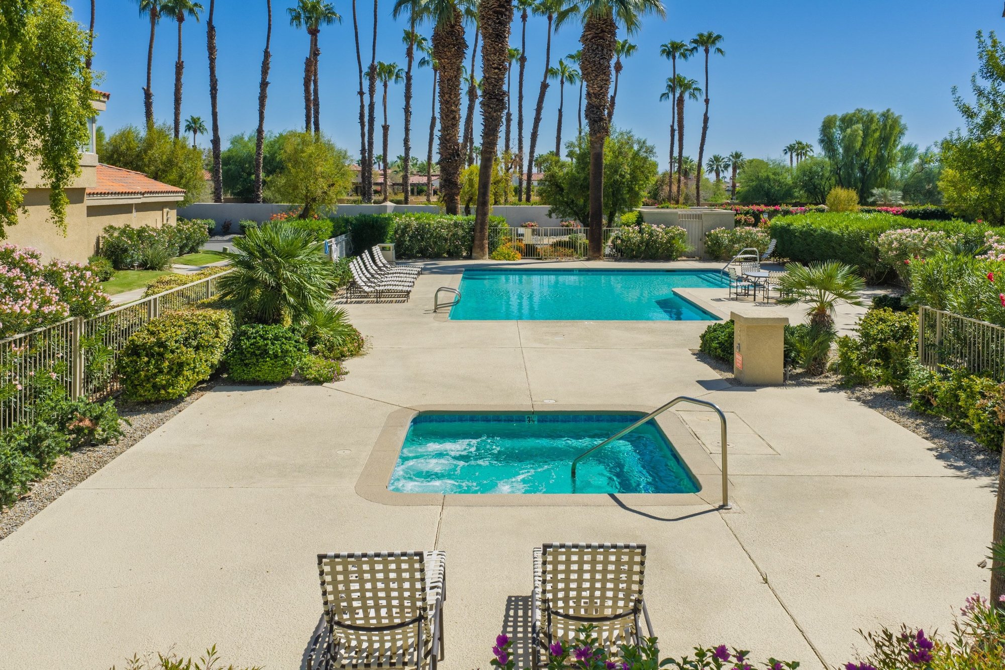  Your Front-Row Seat to Desert Living - 物件實景