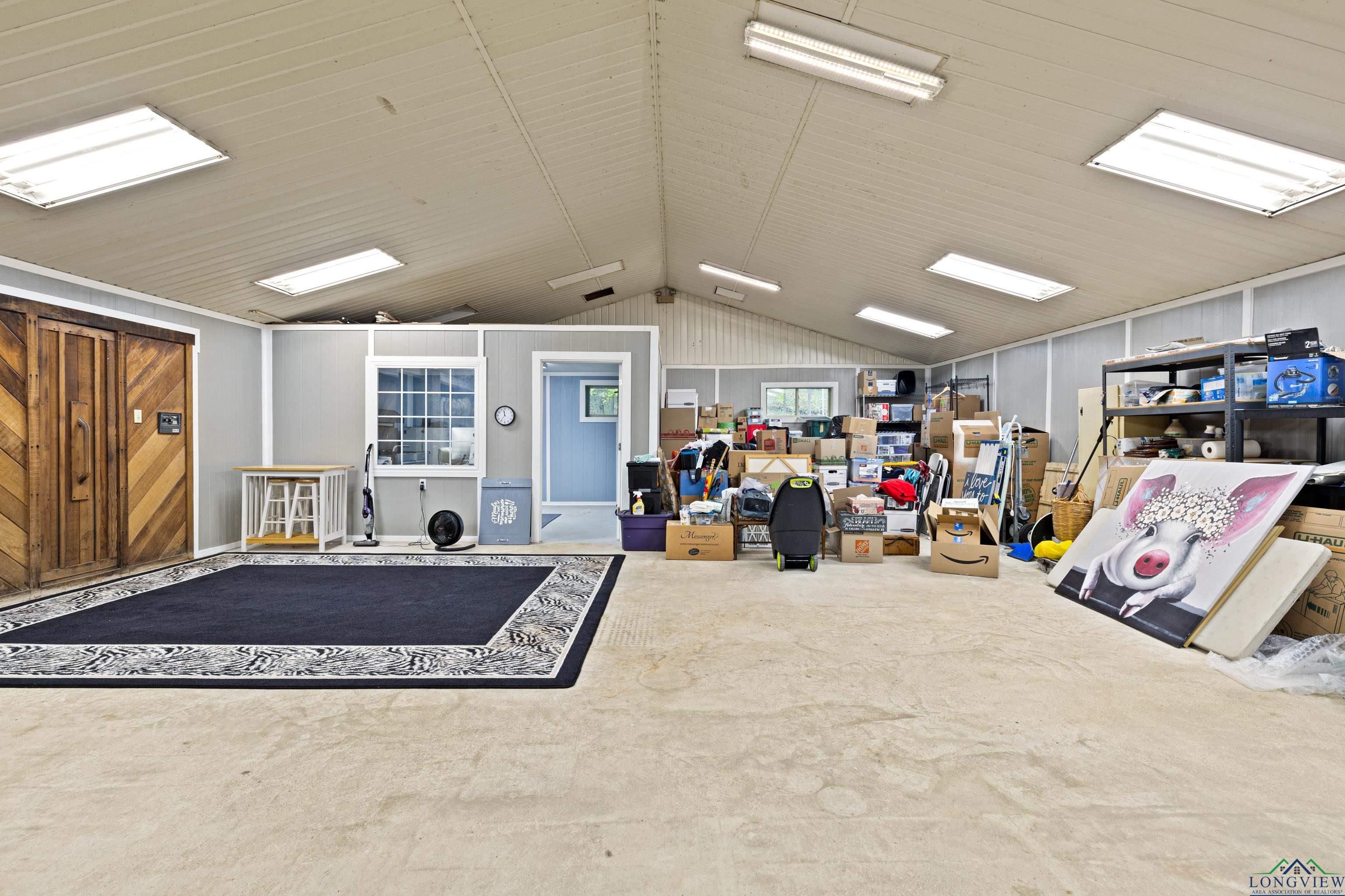 Kilgore, Texas, 75662, United States, 4 Bedrooms Bedrooms, ,3 BathroomsBathrooms,Residential,For Sale,1949860