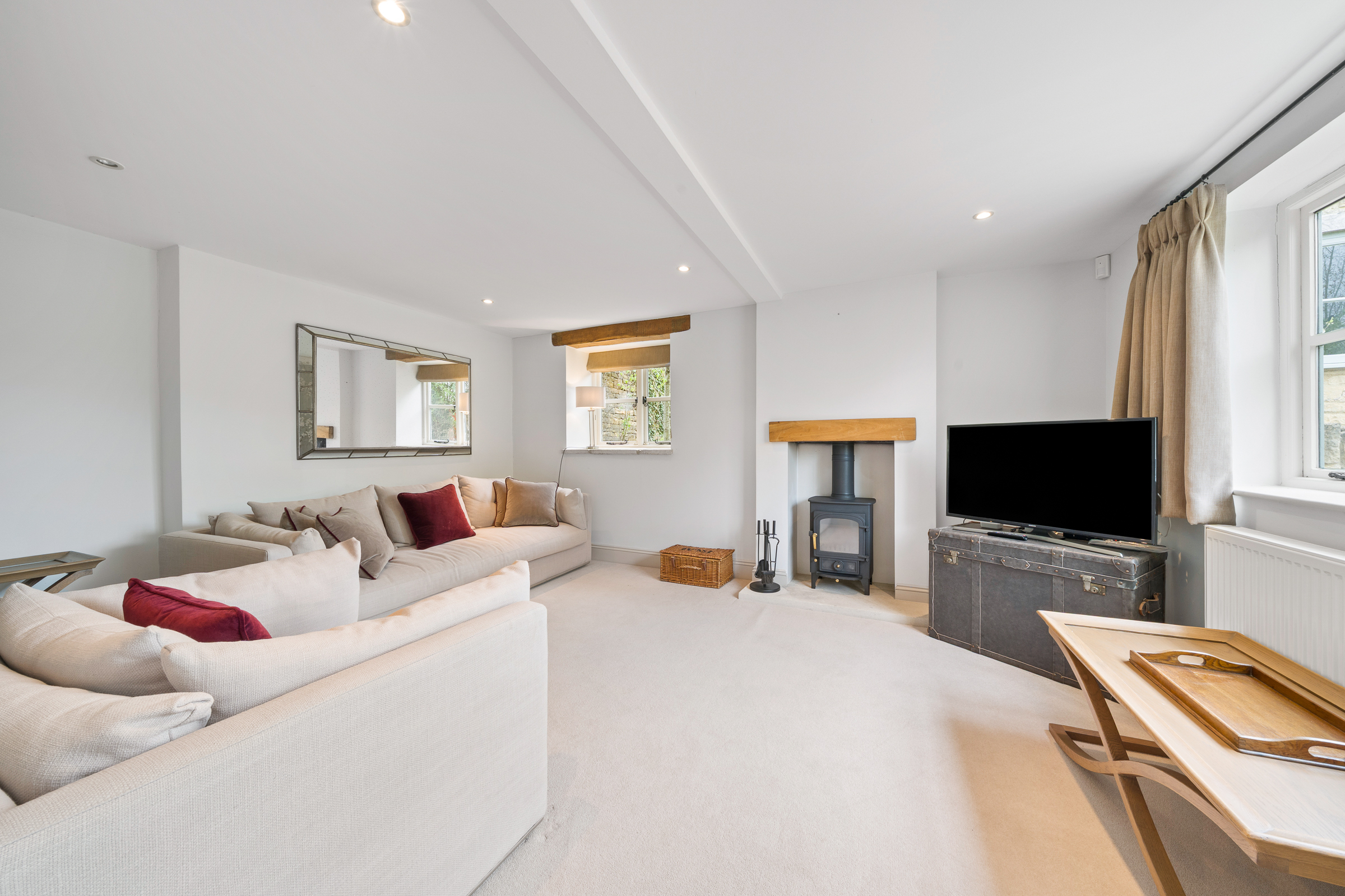  A Complete Cotswold Estate in One of Gloucestershire