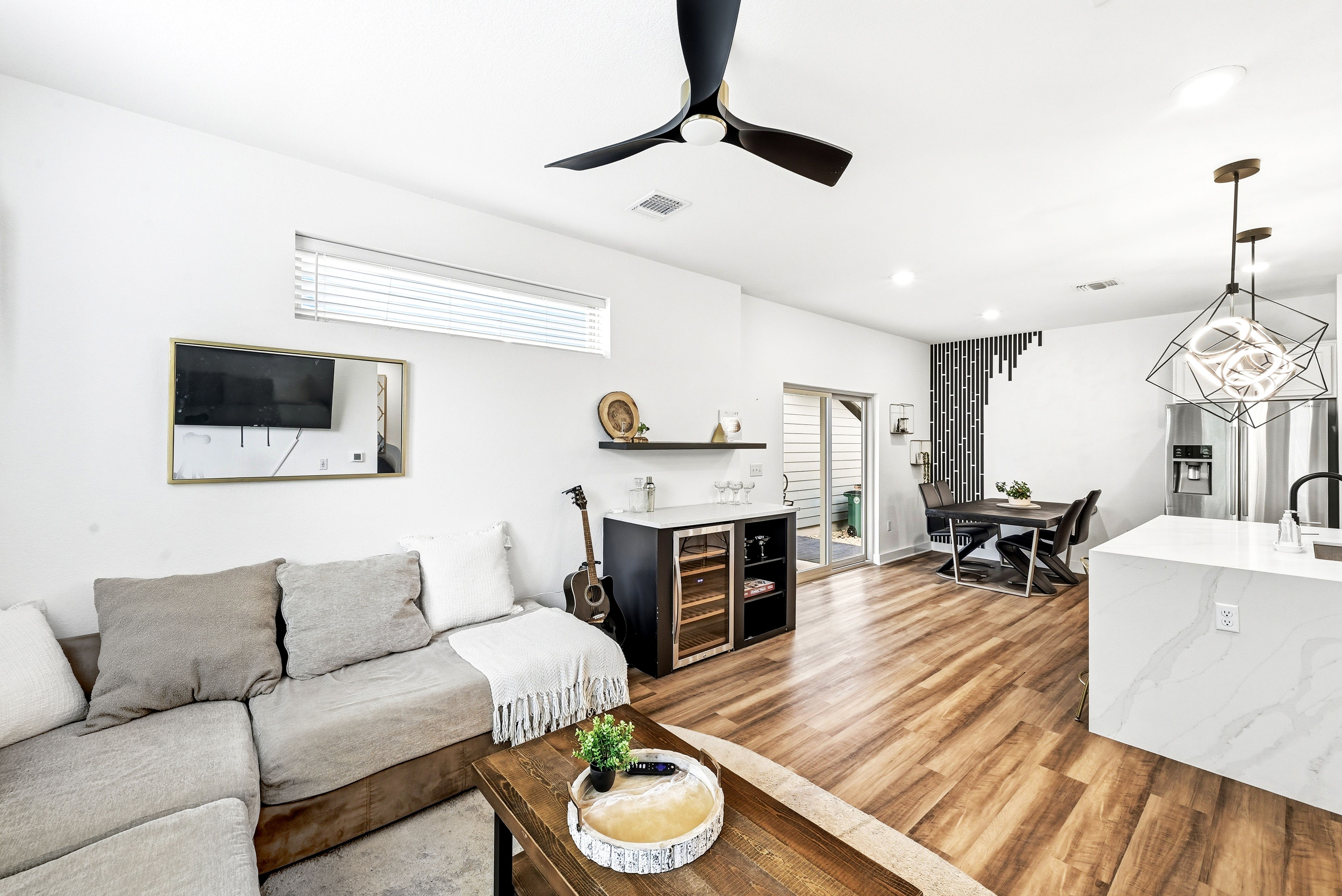  Modern Easton Park Living Step - 物件實景