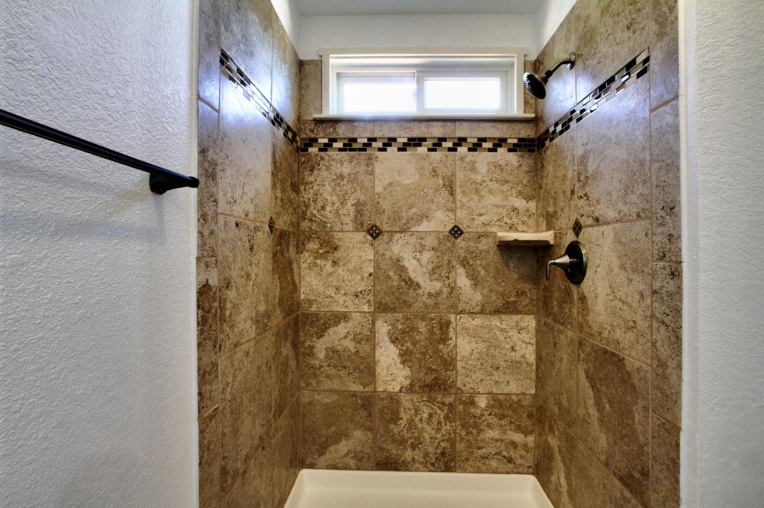 Auburn, California, 95602, United States, 3 Bedrooms Bedrooms, ,2 BathroomsBathrooms,Residential,For Sale,2034391