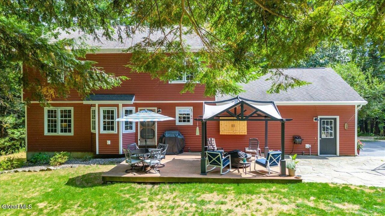 Queensbury, New York, 12804, United States, 3 Bedrooms Bedrooms, ,3 BathroomsBathrooms,Residential,For Sale,1942112