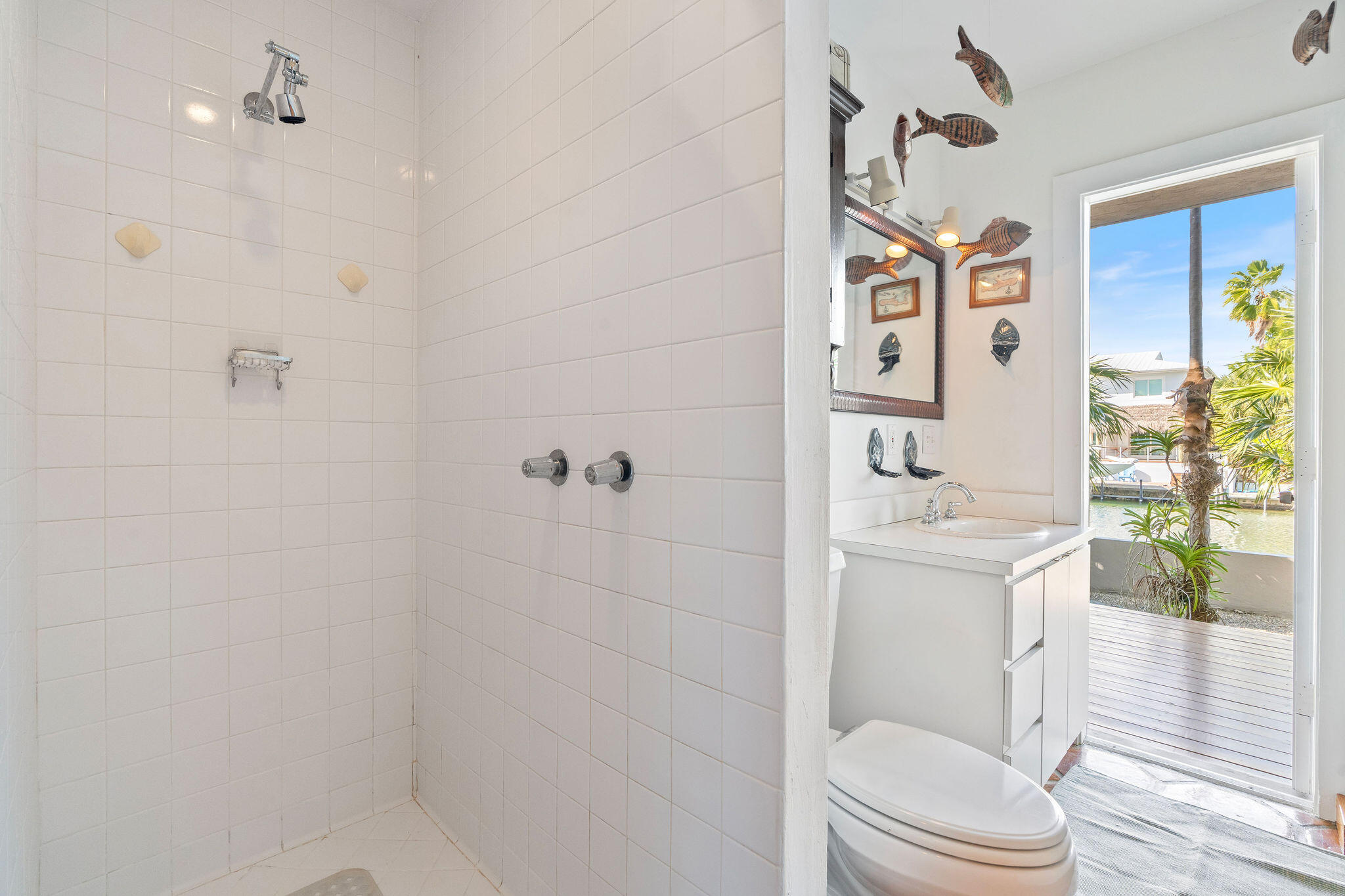 Islamorada, Florida, 33036, United States, 5 Bedrooms Bedrooms, ,3 BathroomsBathrooms,Residential,For Sale,1998109