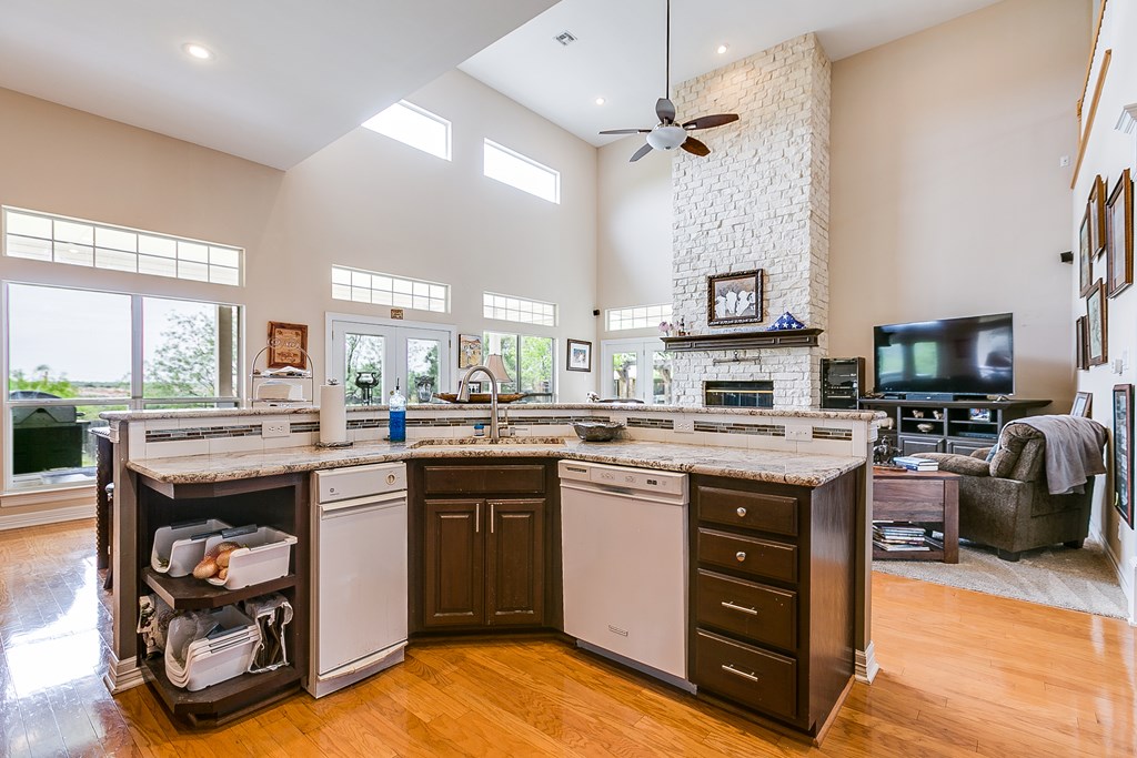 San Angelo, Texas, 76901, United States, 3 Bedrooms Bedrooms, ,3 BathroomsBathrooms,Residential,For Sale,1856673