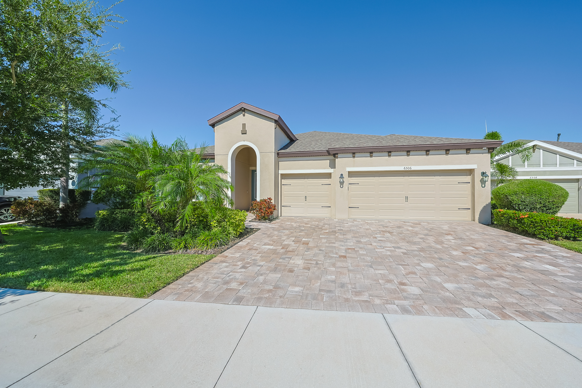 Apollo Beach, Florida, 33572, United States, 4 Bedrooms Bedrooms, ,3 BathroomsBathrooms,Residential,For Sale,1990222