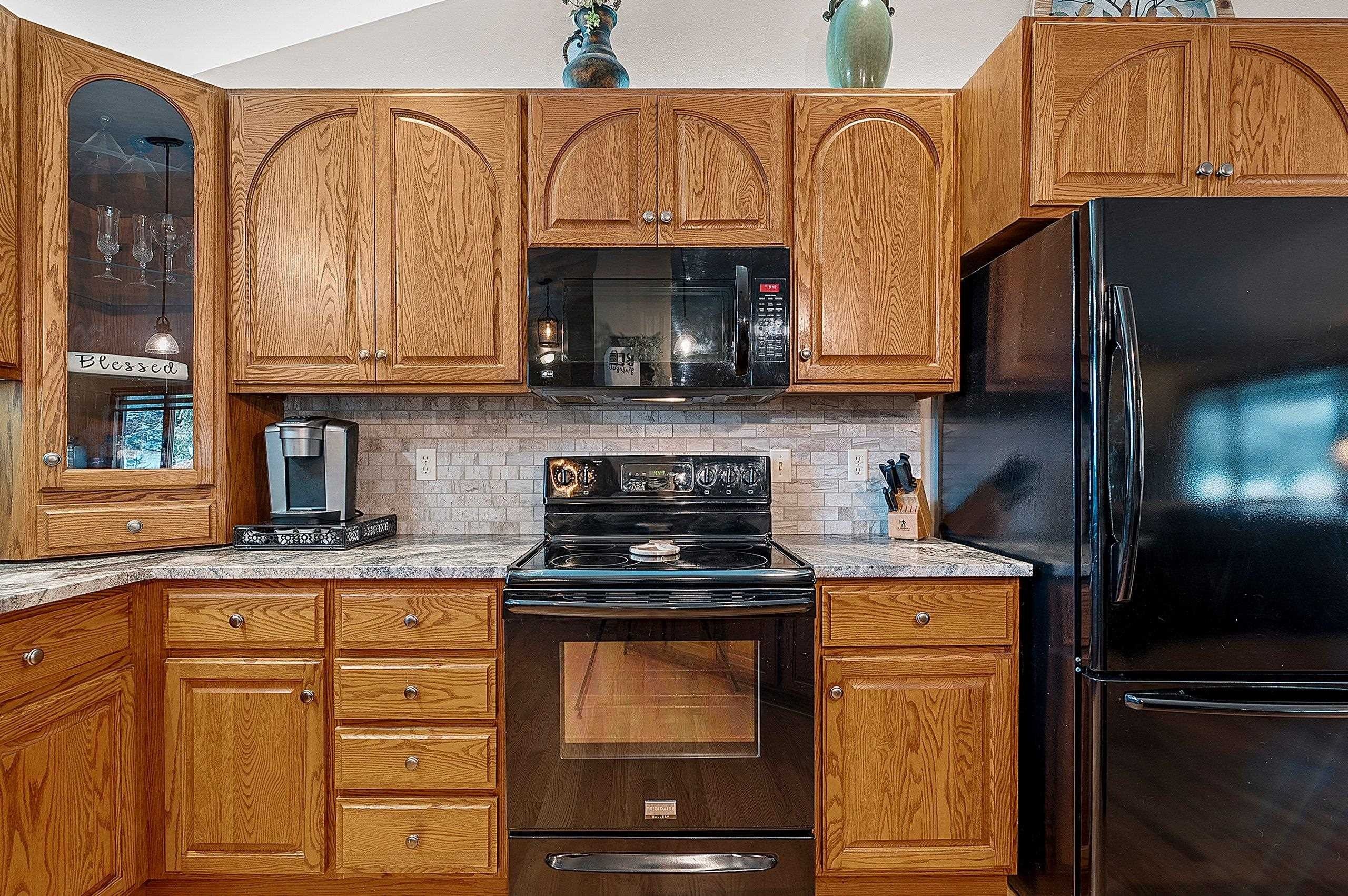 GREEN BAY, Wisconsin, 54313, United States, 4 Bedrooms Bedrooms, ,4 BathroomsBathrooms,Residential,For Sale,2048613