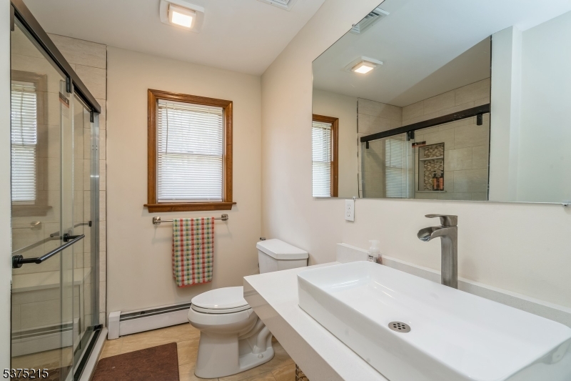 Raritan Twp., New Jersey, 08822, United States, 5 Bedrooms Bedrooms, ,3 BathroomsBathrooms,Residential,For Sale,1908572