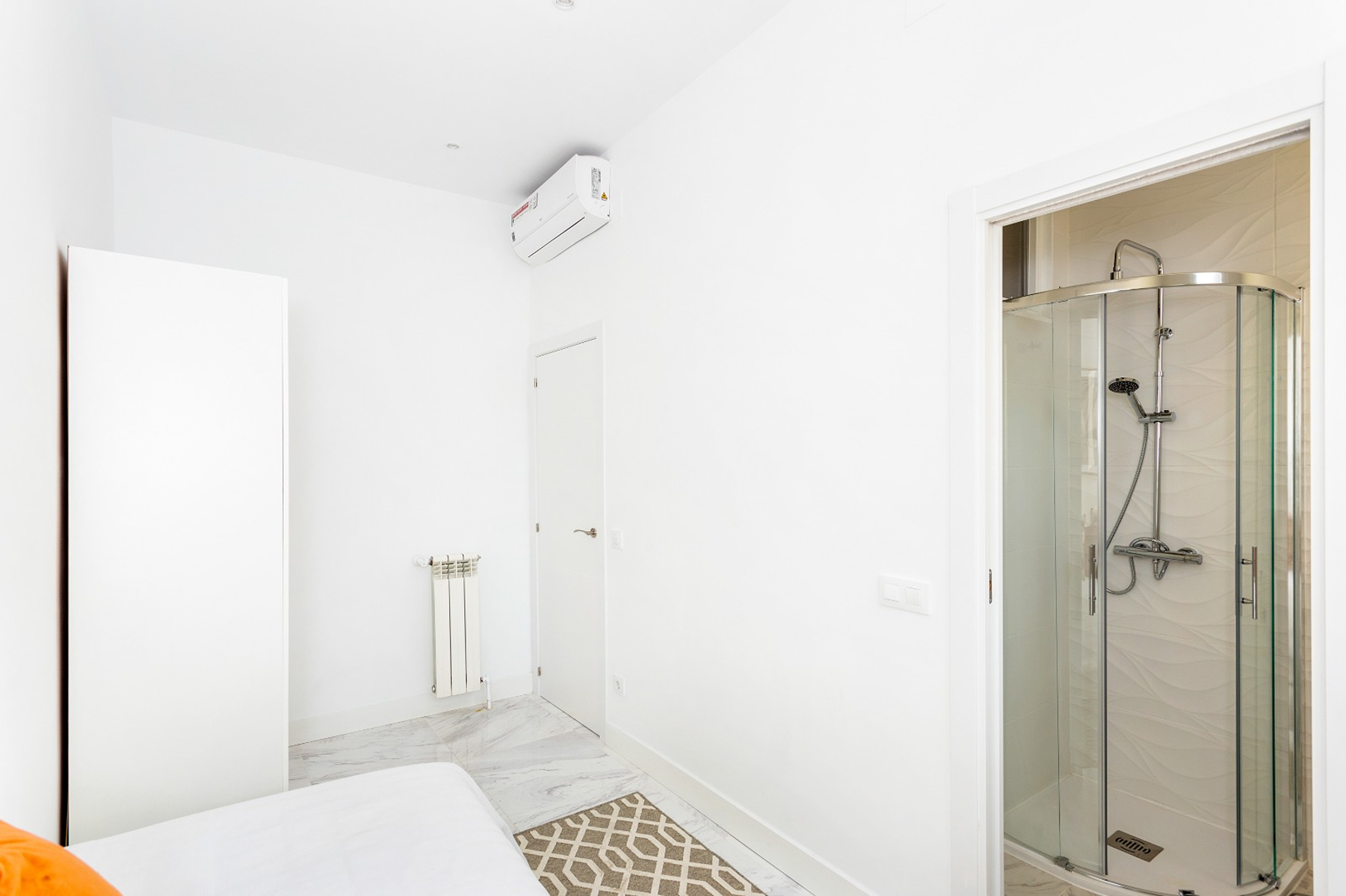  Historic Flat in Central Madrid for Investors - 物件實景