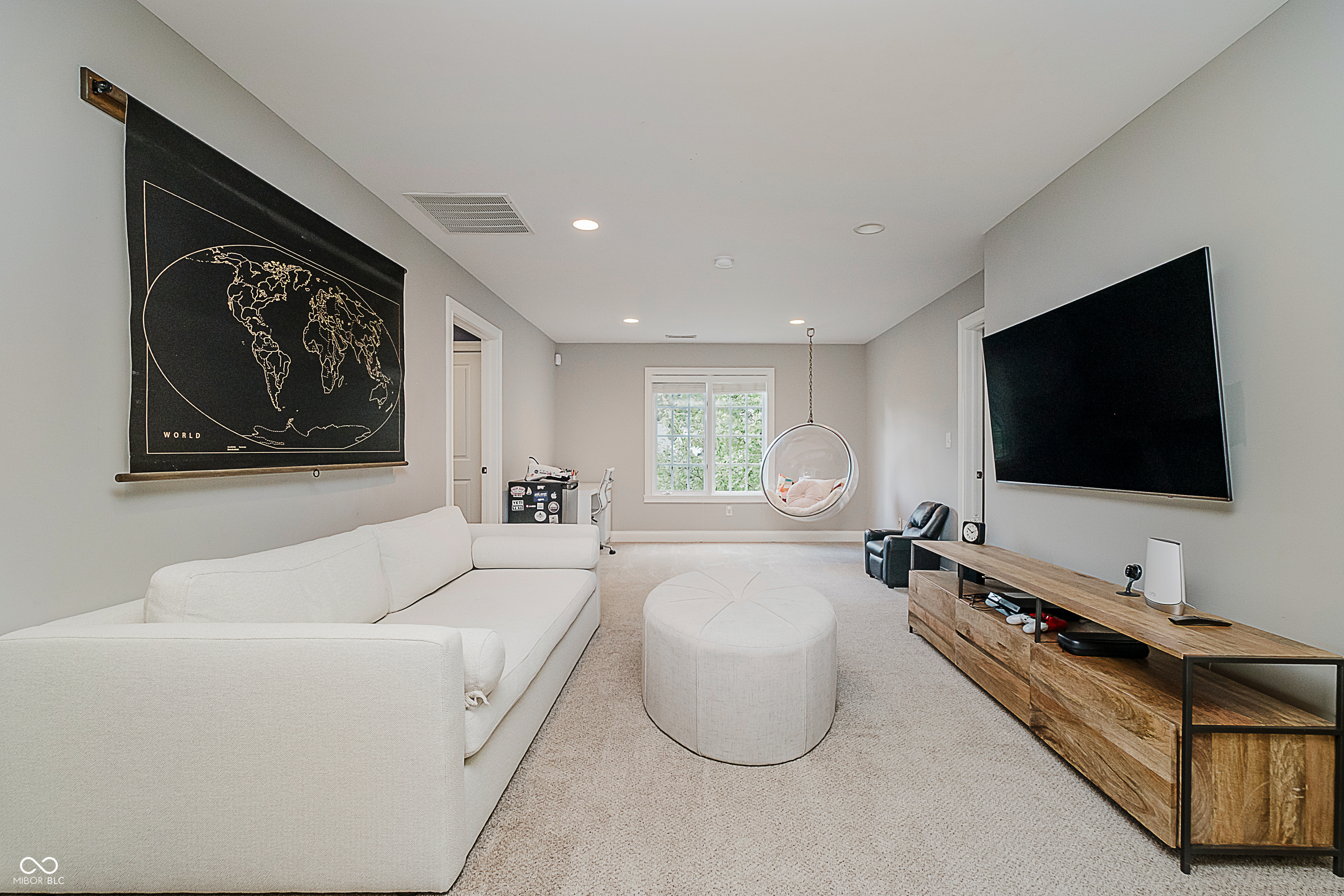 Fishers, Indiana, 46040, United States, 5 Bedrooms Bedrooms, ,5 BathroomsBathrooms,Residential,For Sale,1980240