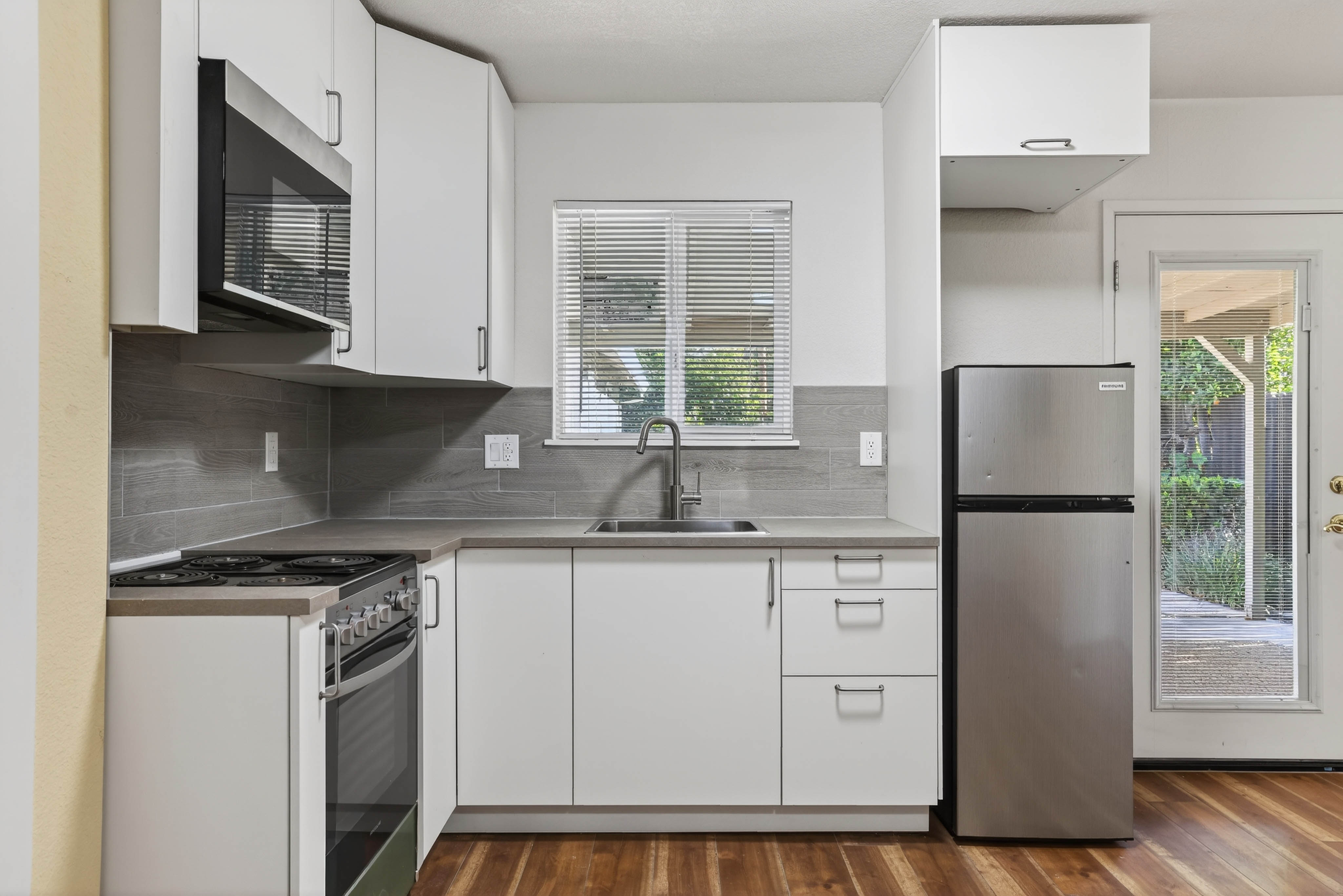  4330 3rd Avenue, Sacramento, CA 95817 - 物件實景