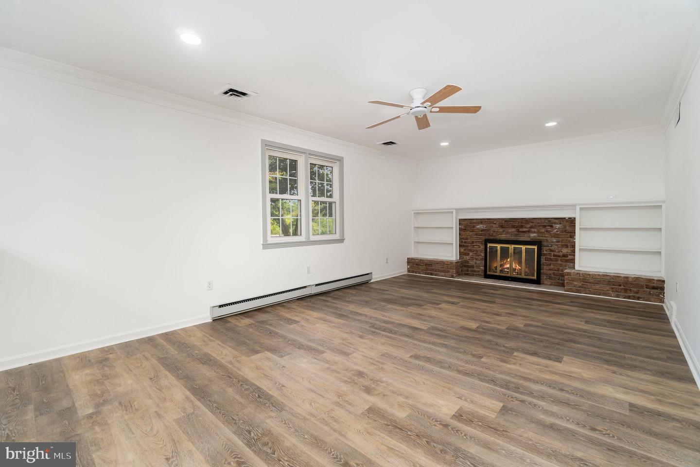 Mechanicsburg, Pennsylvania, 17050, United States, 4 Bedrooms Bedrooms, ,3 BathroomsBathrooms,Residential,For Sale,1948307