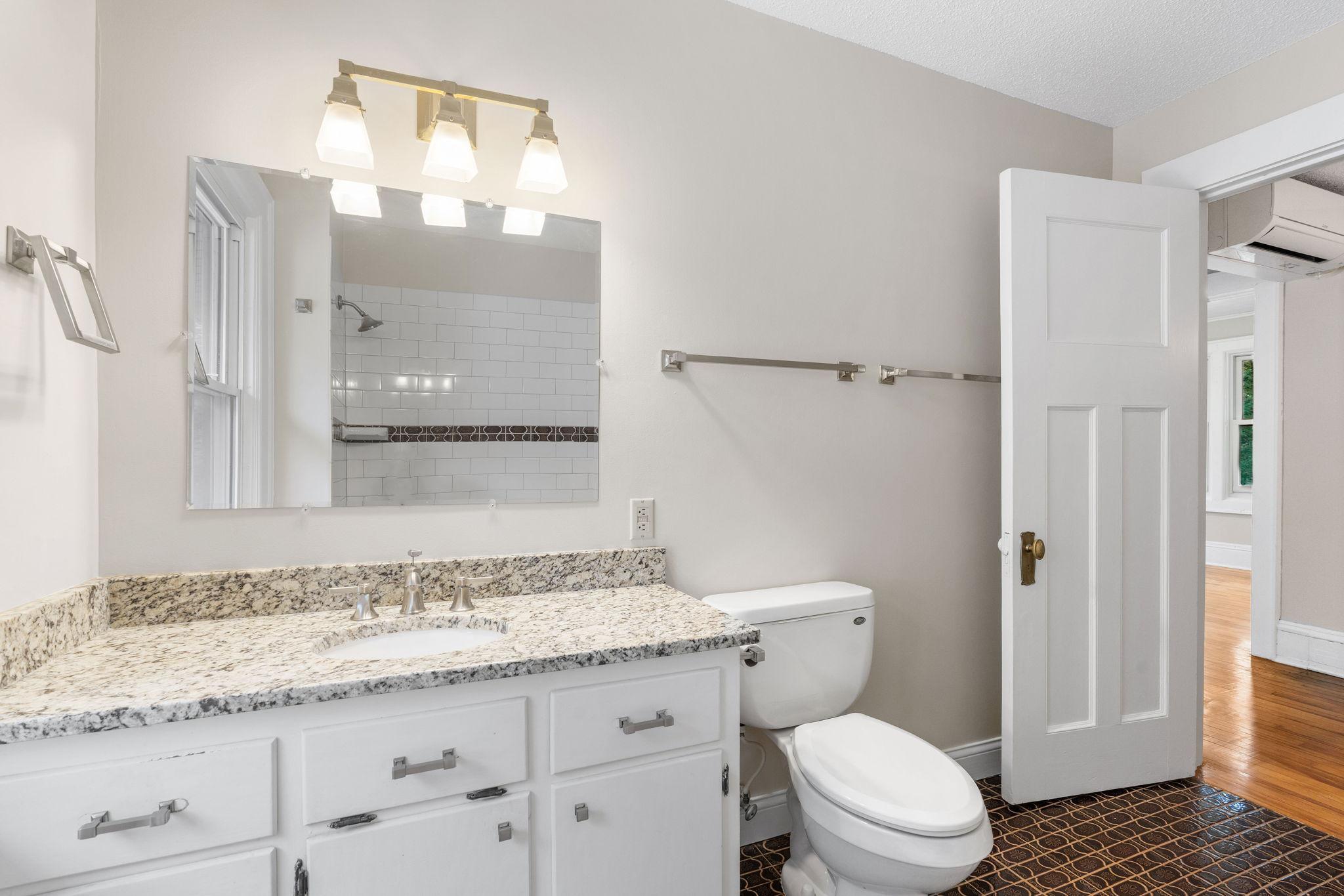 Minneapolis, Minnesota, 55404, United States, 6 Bedrooms Bedrooms, ,1 BathroomBathrooms,Residential,For Sale,1964958