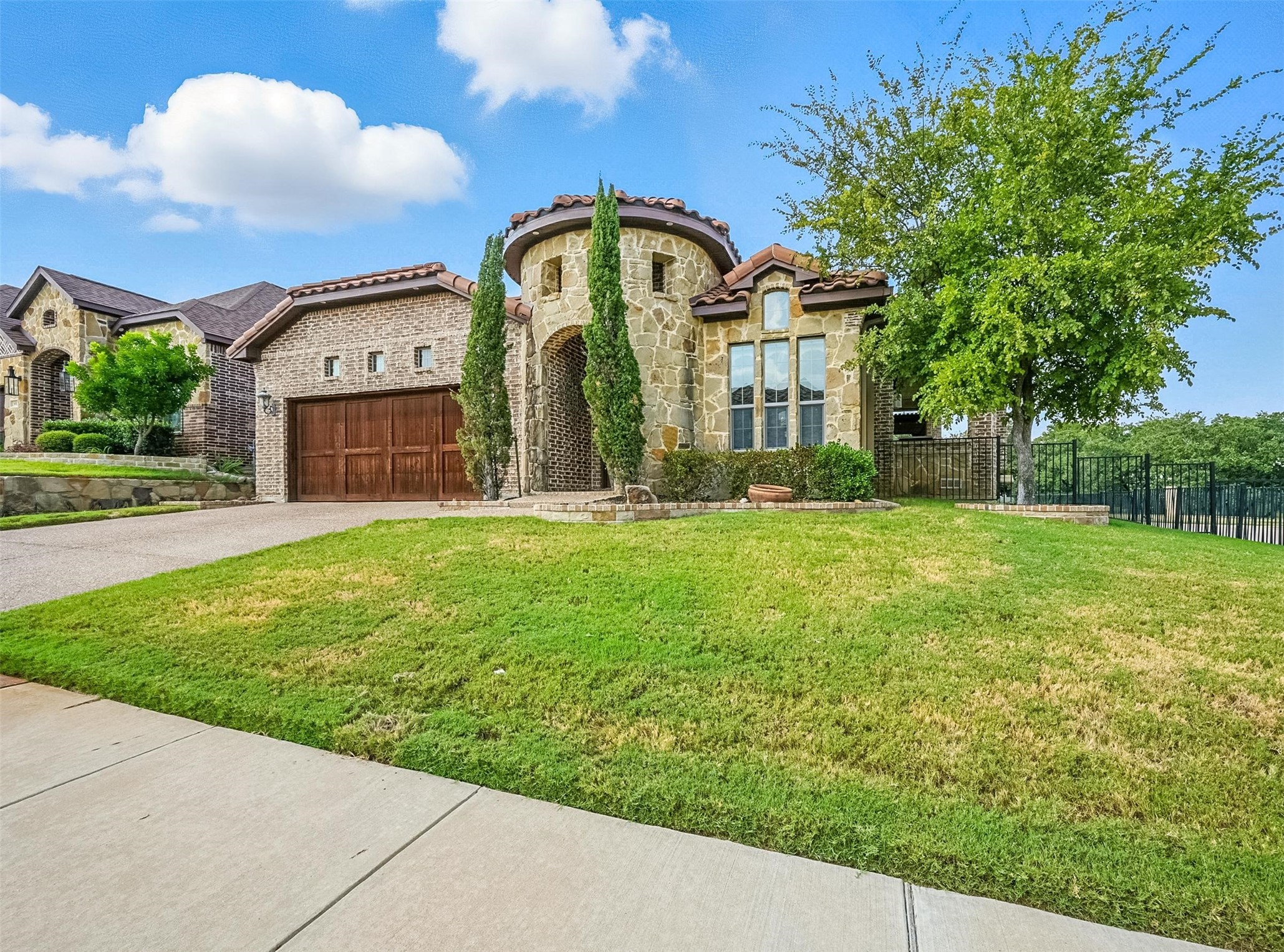 Denton, Texas, 76210, United States, 3 Bedrooms Bedrooms, ,3 BathroomsBathrooms,Residential,For Sale,1932168