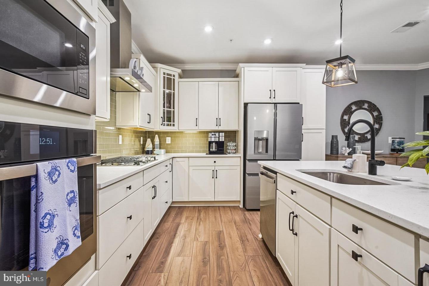 Chester, Maryland, 21619, United States, 2 Bedrooms Bedrooms, ,3 BathroomsBathrooms,Residential,For Sale,1968949