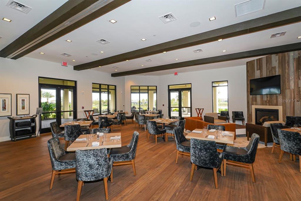 Bradenton, Florida, 34211, United States, 2 Bedrooms Bedrooms, ,3 BathroomsBathrooms,Residential,For Sale,1992091