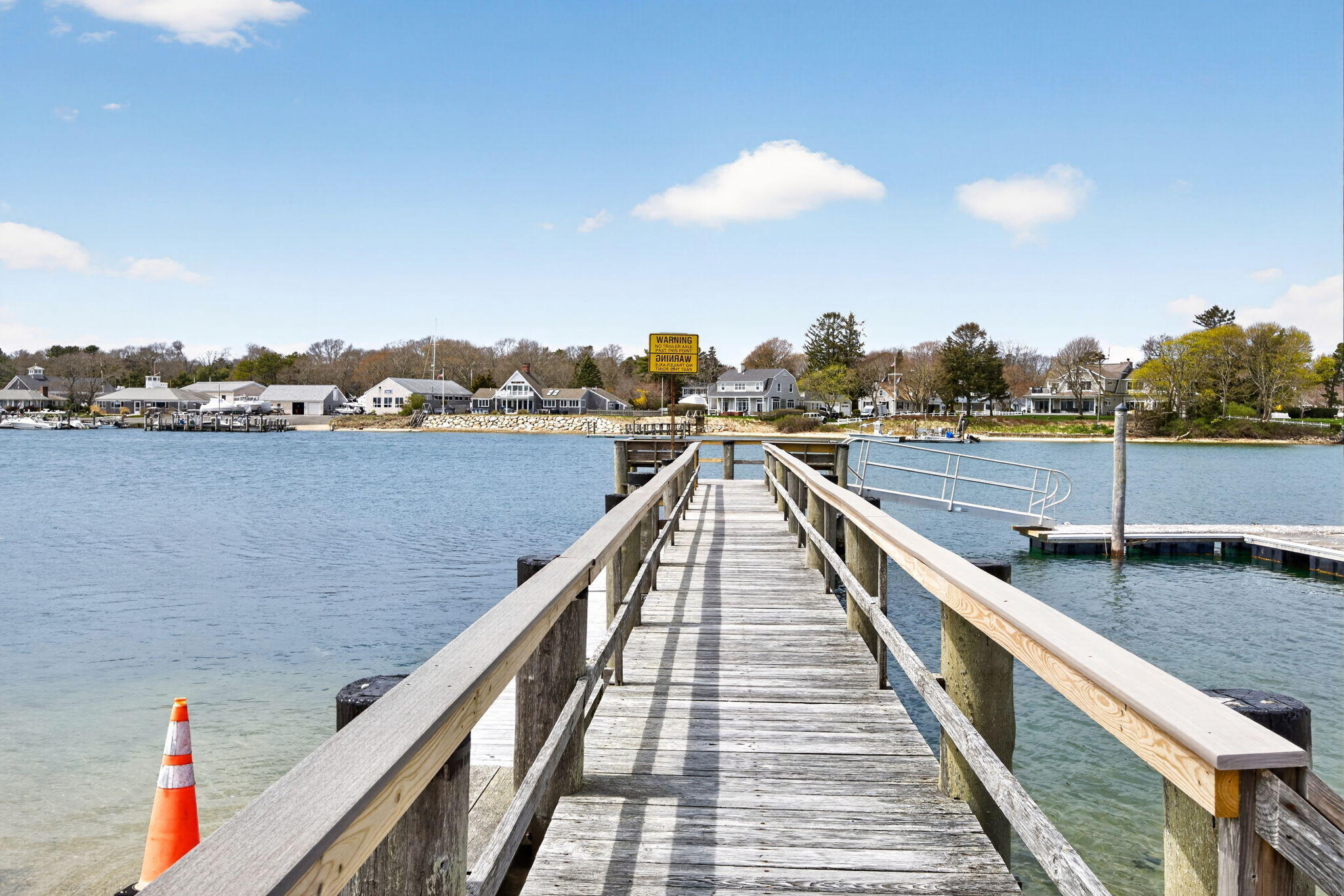  127 Uncle Barneys Road, West Dennis, MA, 02670 - 物件實景