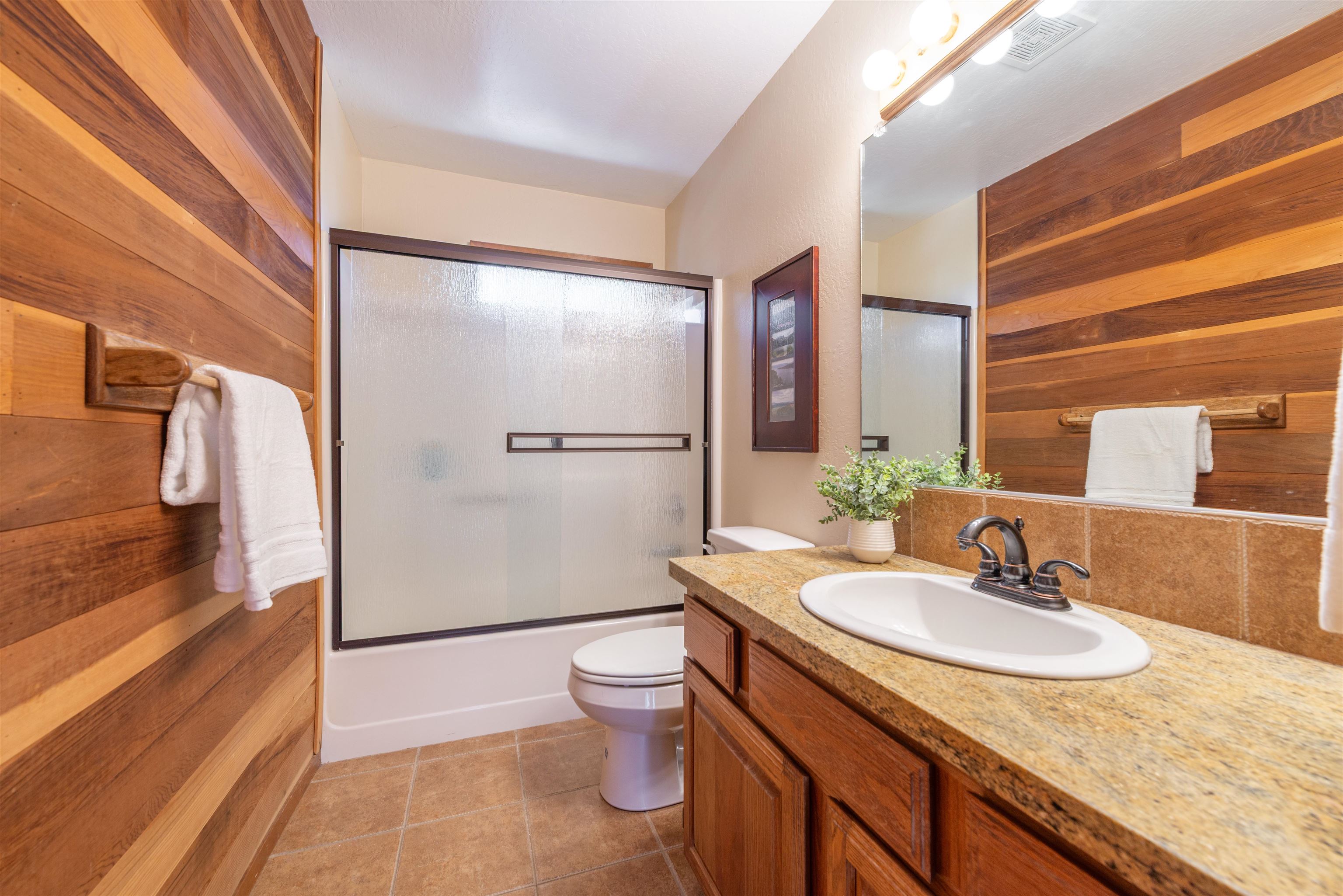 Truckee, California, 96161, United States, 3 Bedrooms Bedrooms, ,2 BathroomsBathrooms,Residential,For Sale,1917149