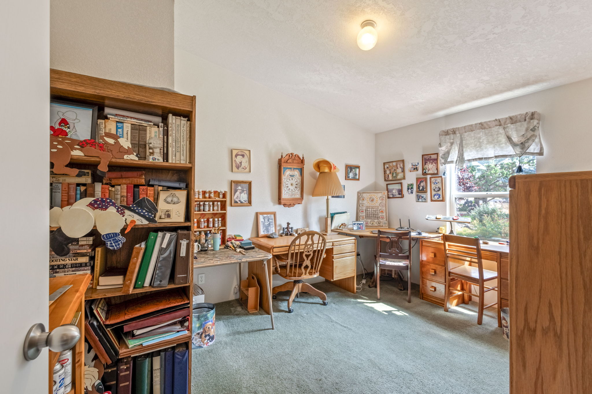 Prineville, Oregon, 97754, United States, 4 Bedrooms Bedrooms, ,2 BathroomsBathrooms,Residential,For Sale,1919985