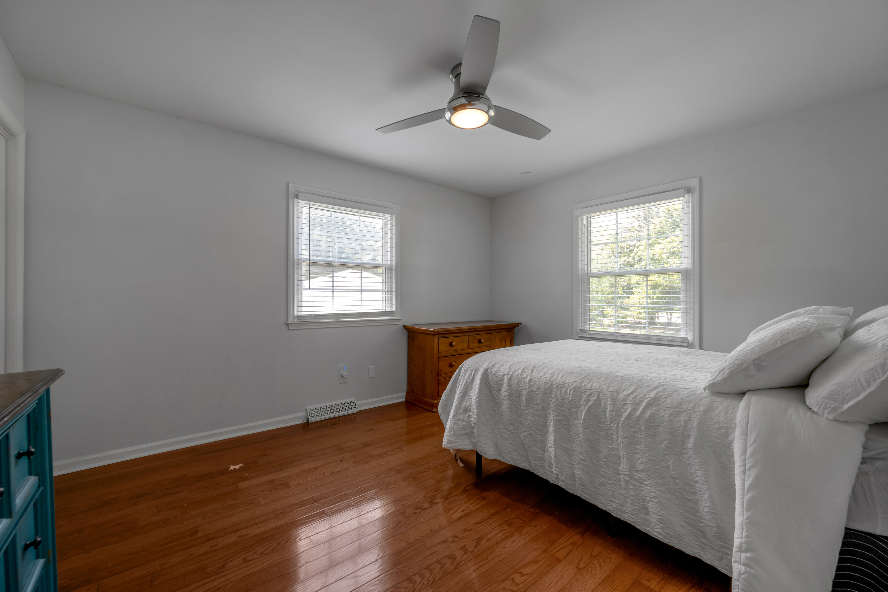  1556 Wellesley Drive - 物件實景