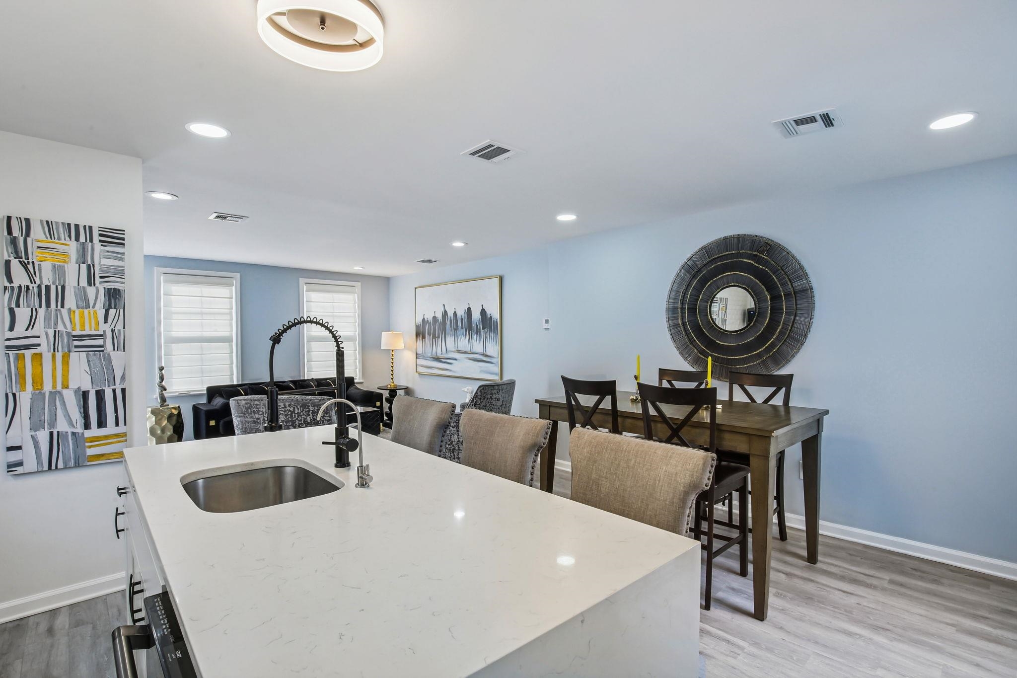 Bayonne, New Jersey, 07002, United States, 4 Bedrooms Bedrooms, ,2 BathroomsBathrooms,Residential,For Sale,1996520