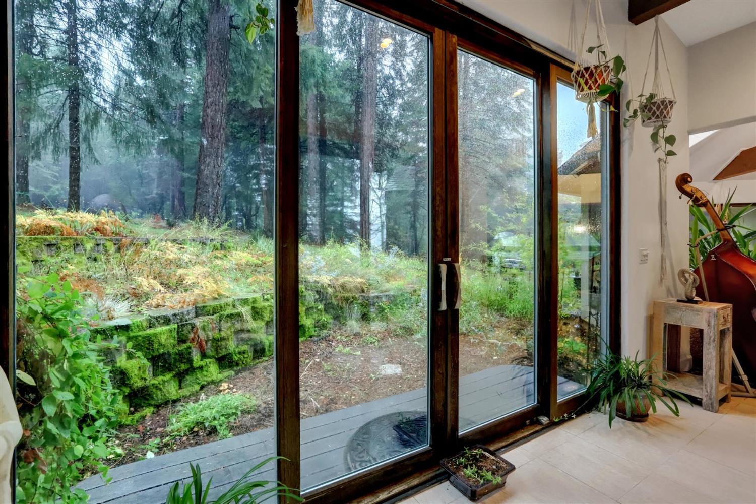 Nevada City, California, 95959, United States, 6 Bedrooms Bedrooms, ,5 BathroomsBathrooms,Residential,For Sale,1997761