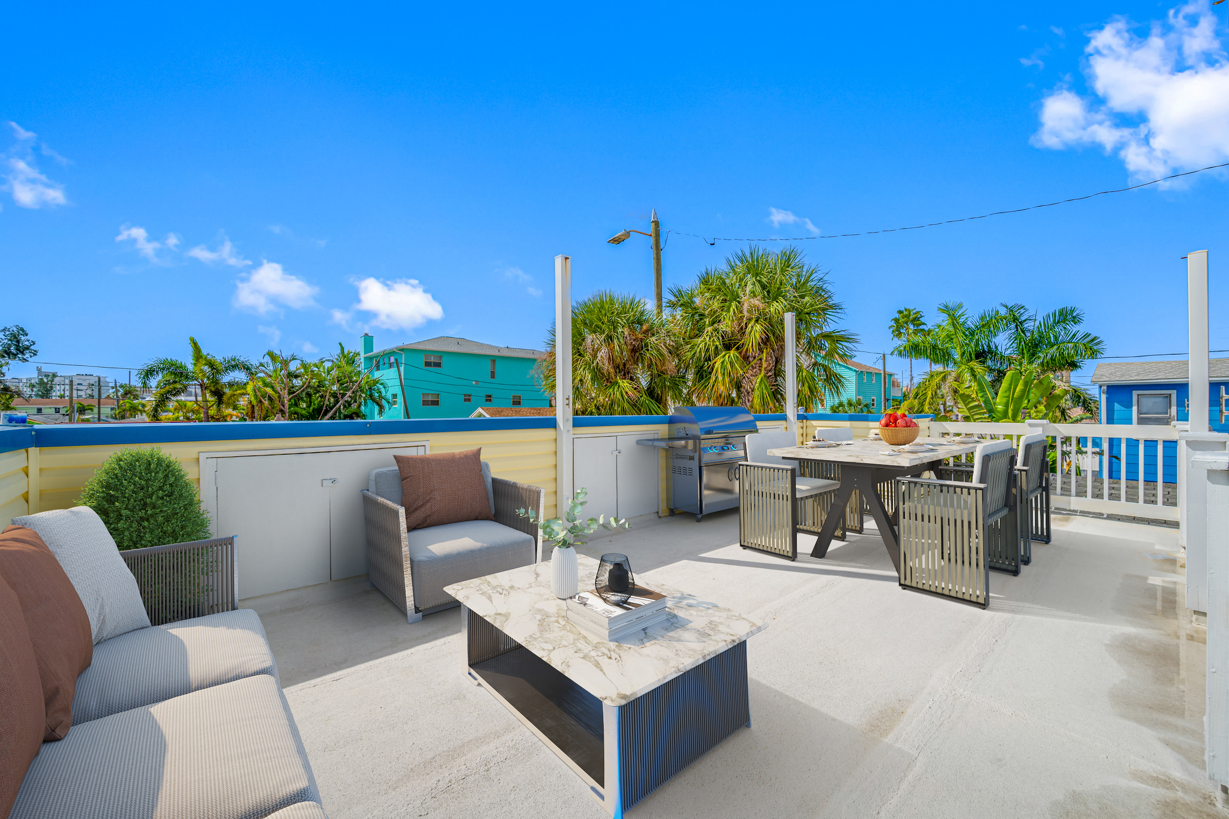 Treasure Island, Florida, 33706, United States, 3 Bedrooms Bedrooms, ,2 BathroomsBathrooms,Residential,For Sale,1983263