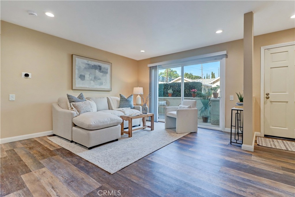 Long Beach, California, 90804, United States, 2 Bedrooms Bedrooms, ,2 BathroomsBathrooms,Residential,For Sale,2001889