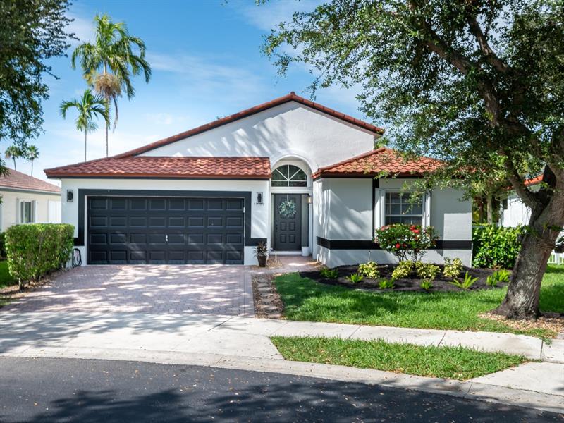 Pembroke Pines, Florida, 33027, United States, 3 Bedrooms Bedrooms, ,2 BathroomsBathrooms,Residential,For Sale,1885741
