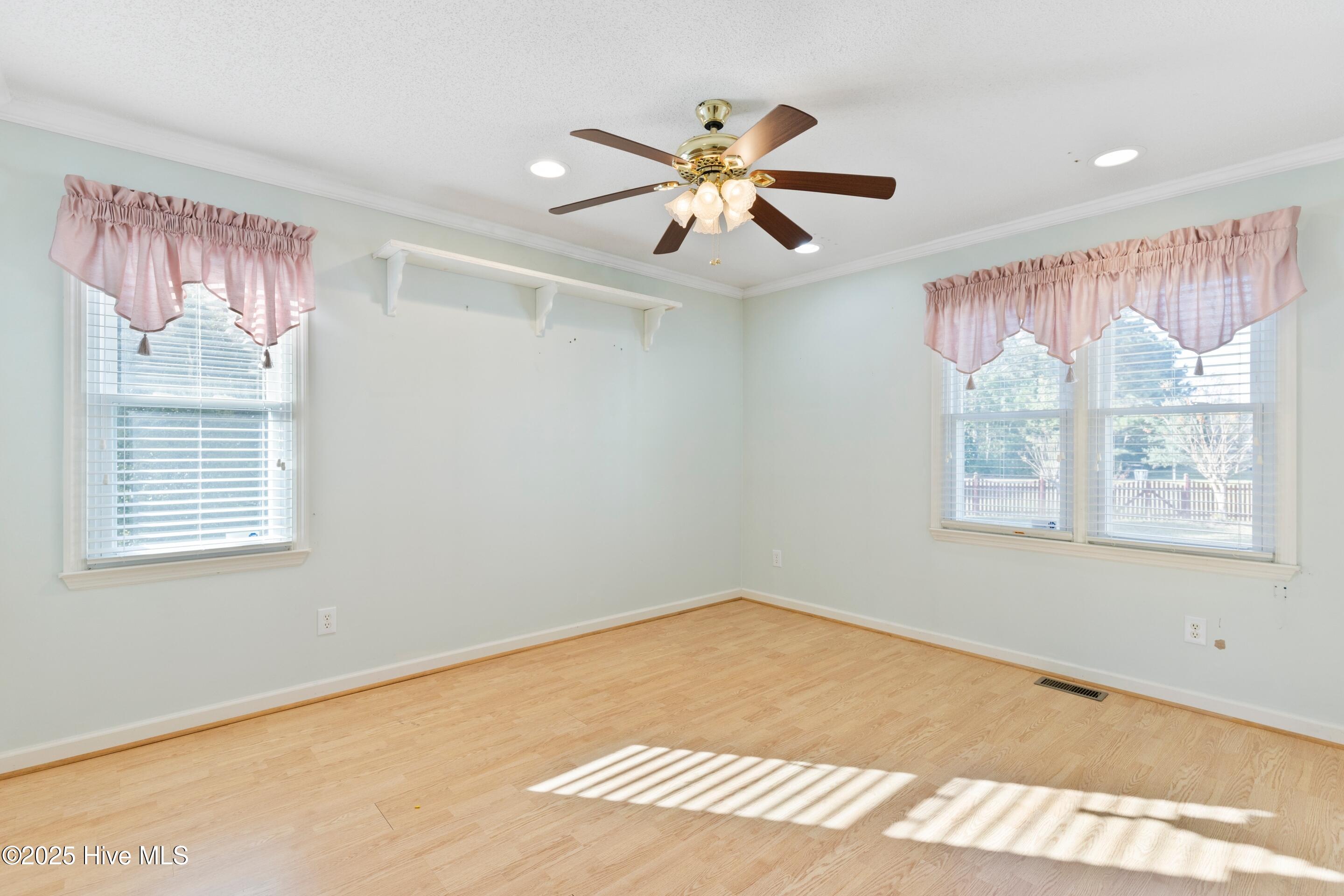 Wilmington, North Carolina, 28411, United States, 3 Bedrooms Bedrooms, ,3 BathroomsBathrooms,Residential,For Sale,1992090