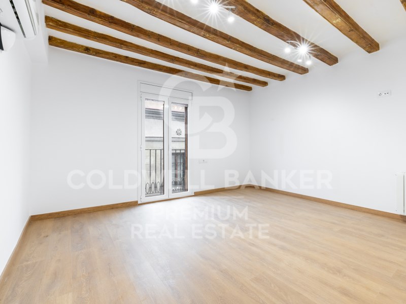 Barcelona Capital, Catalonia, ES, 4 Bedrooms Bedrooms, ,2 BathroomsBathrooms,Residential,For Sale,1752562