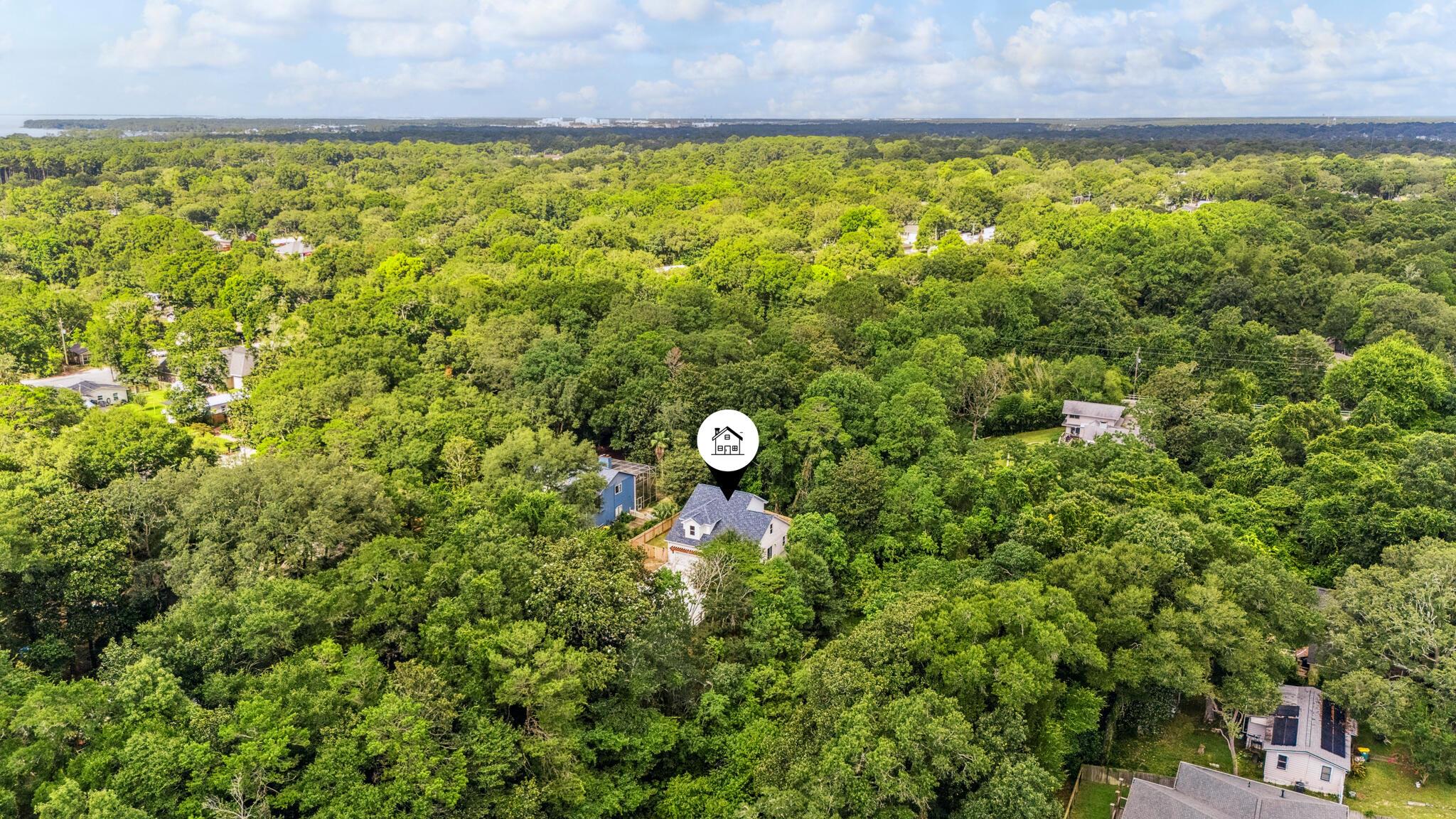 Niceville, Florida, 32578, United States, 5 Bedrooms Bedrooms, ,4 BathroomsBathrooms,Residential,For Sale,1942712