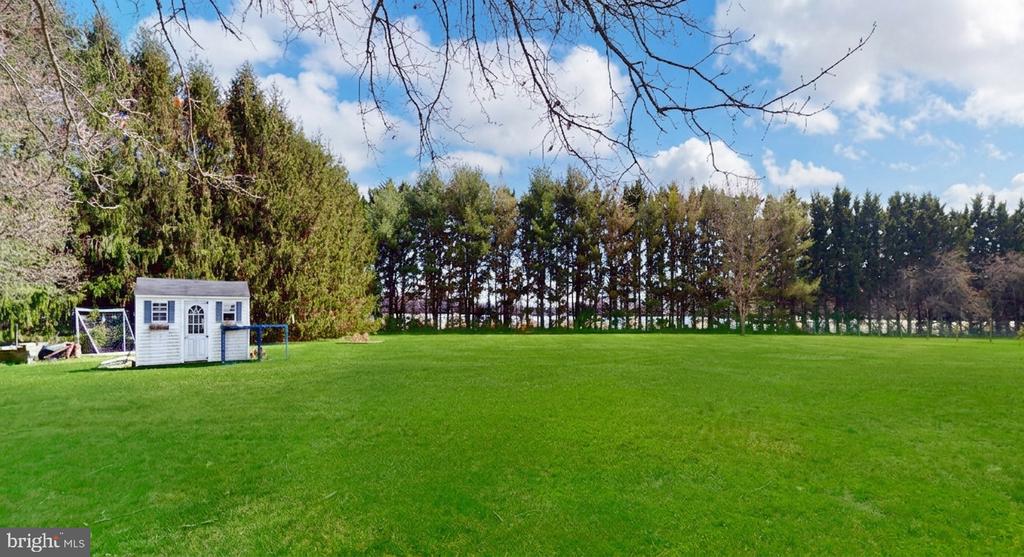 Lumberton, New Jersey, 08048, United States, 5 Bedrooms Bedrooms, ,4 BathroomsBathrooms,Residential,For Sale,2030815