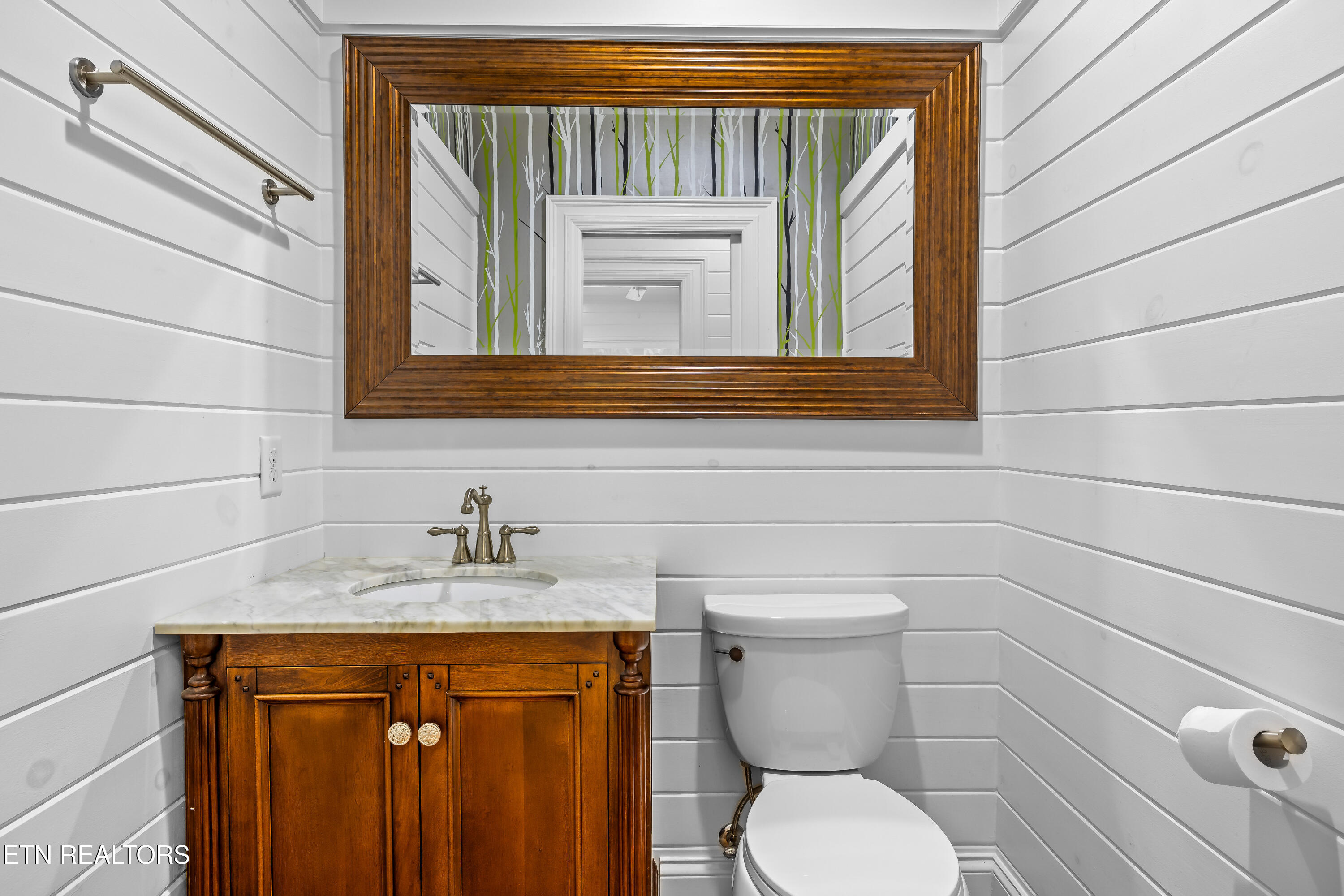 Maryville, Tennessee, 37803, United States, 4 Bedrooms Bedrooms, ,5 BathroomsBathrooms,Residential,For Sale,1984597