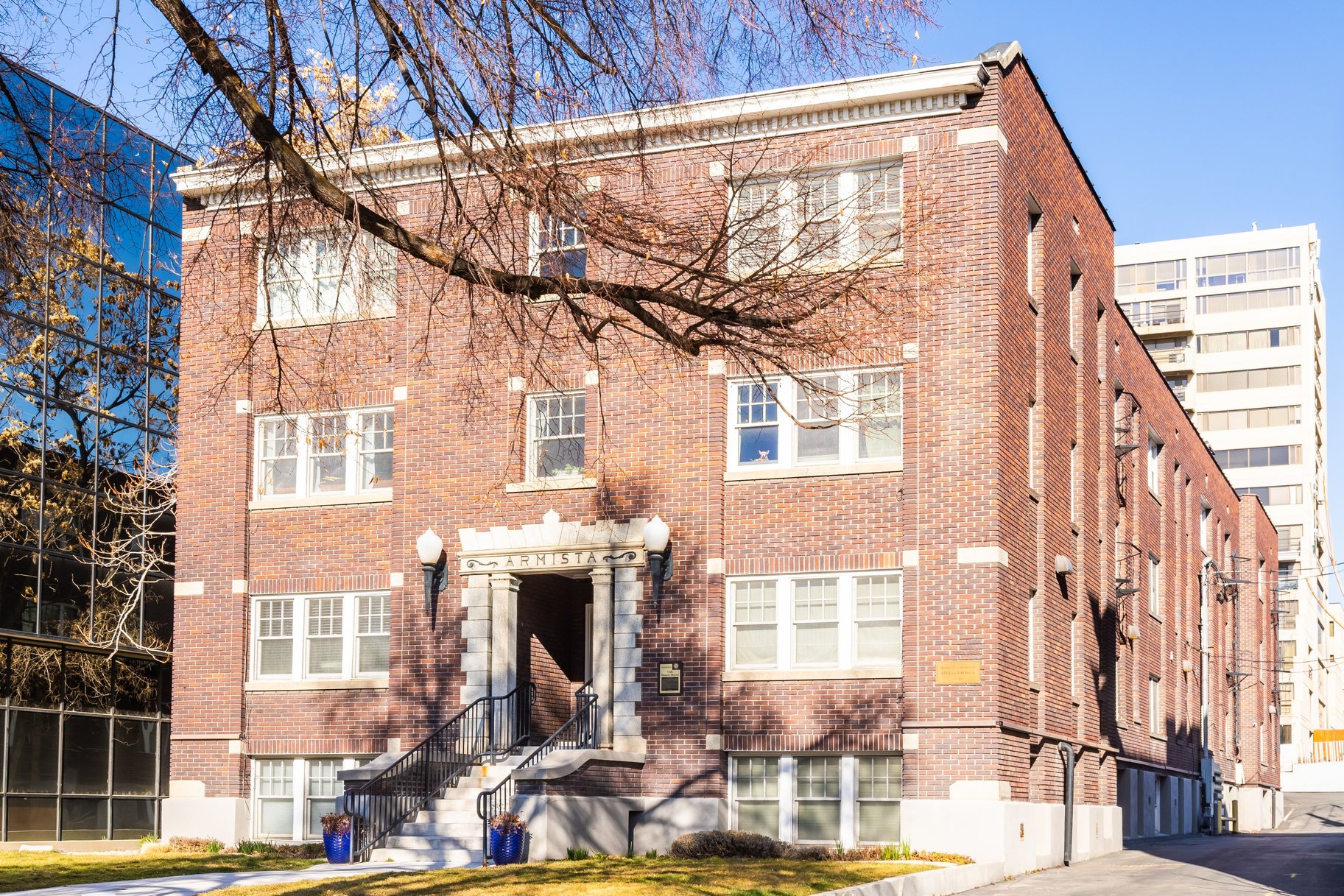  Charming Top Floor Condo Unit in Historic Downtown Building - 物件實景