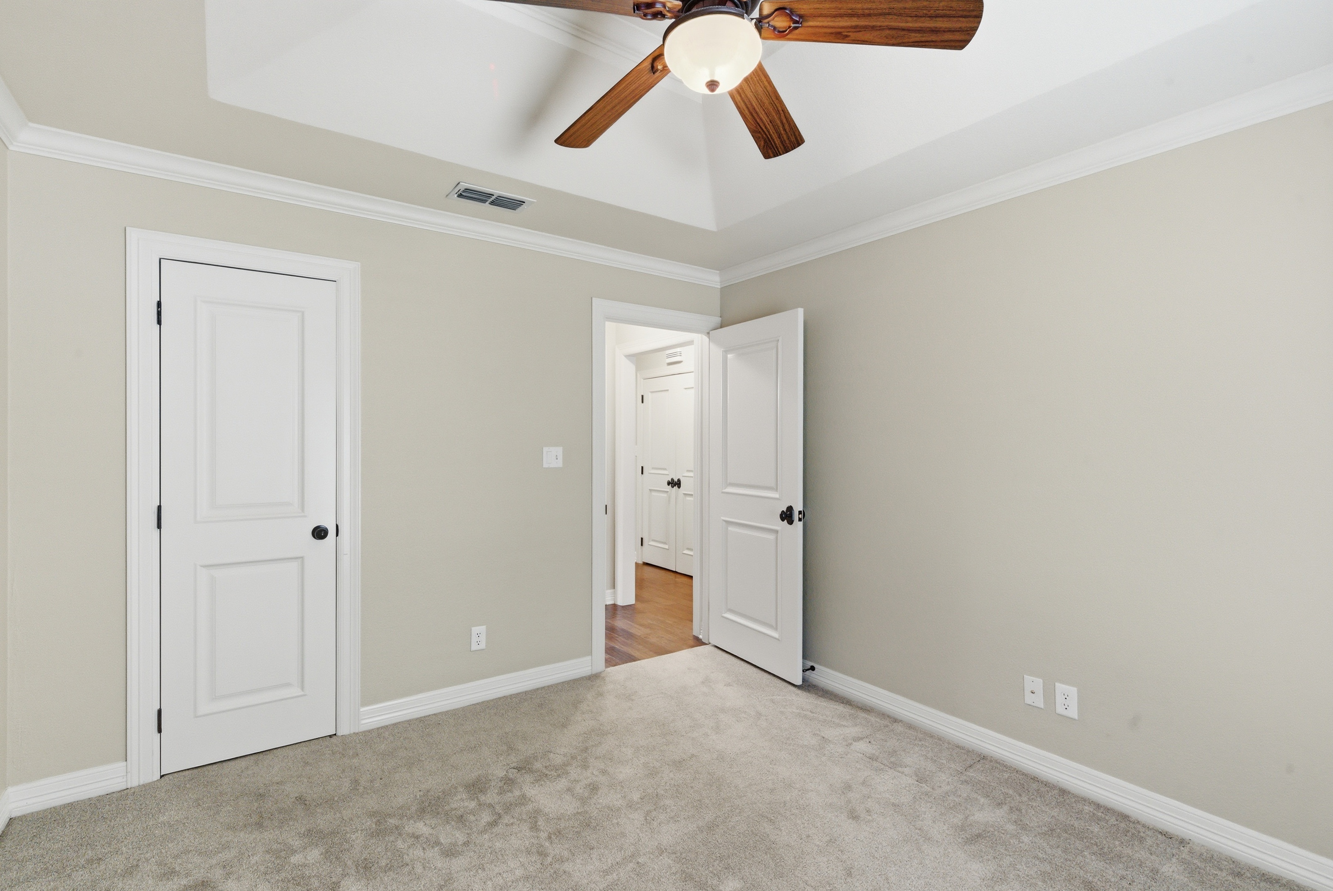  1515 Oak Forest Drive, Graham, TX, 76450 - 物件實景