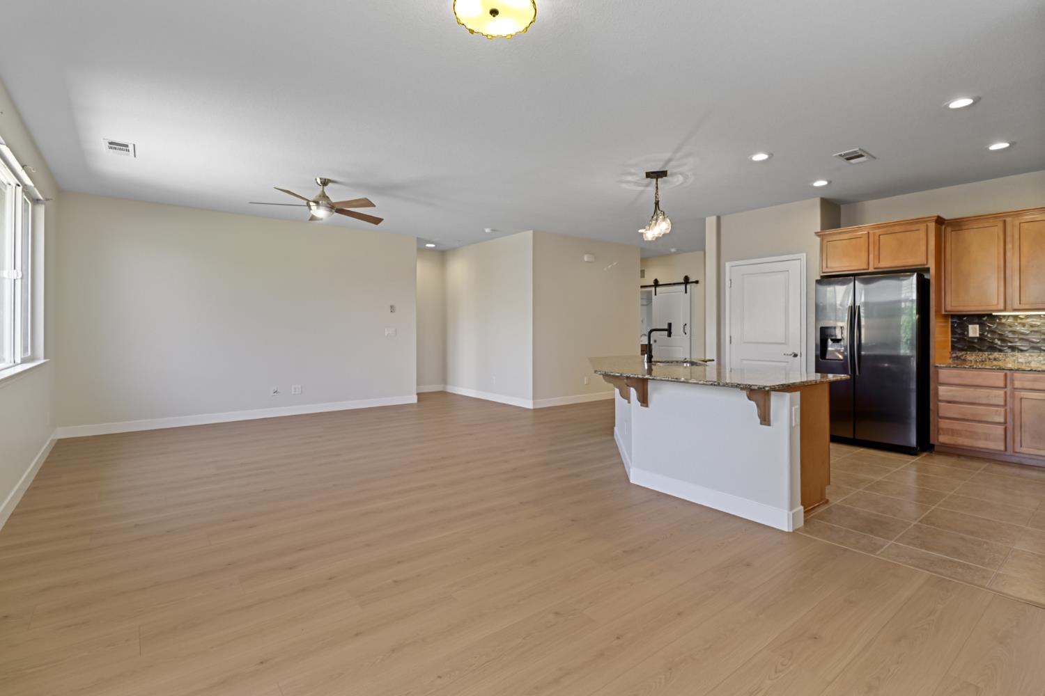 Elk Grove, California, 95757, United States, 3 Bedrooms Bedrooms, ,2 BathroomsBathrooms,Residential,For Sale,1917062