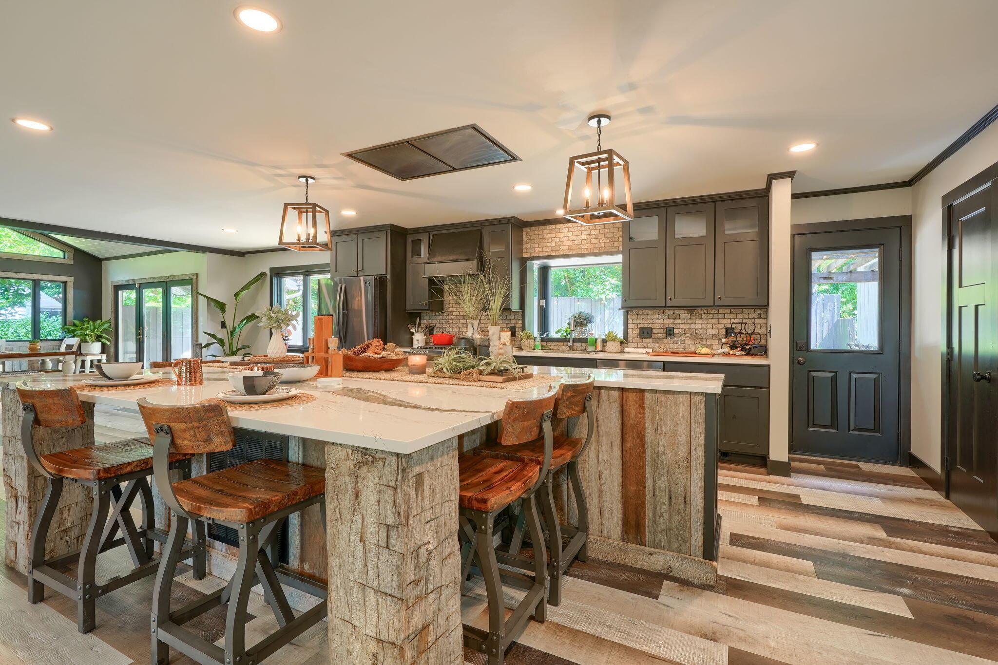 Logan, Ohio, 43138, United States, 3 Bedrooms Bedrooms, ,4 BathroomsBathrooms,Residential,For Sale,2003471