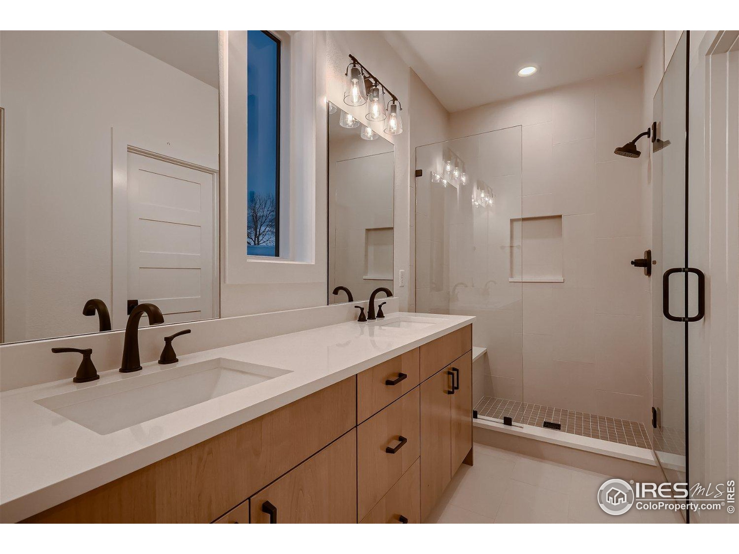 Louisville, Colorado, 80027, United States, 4 Bedrooms Bedrooms, ,3 BathroomsBathrooms,Residential,For Sale,1818293