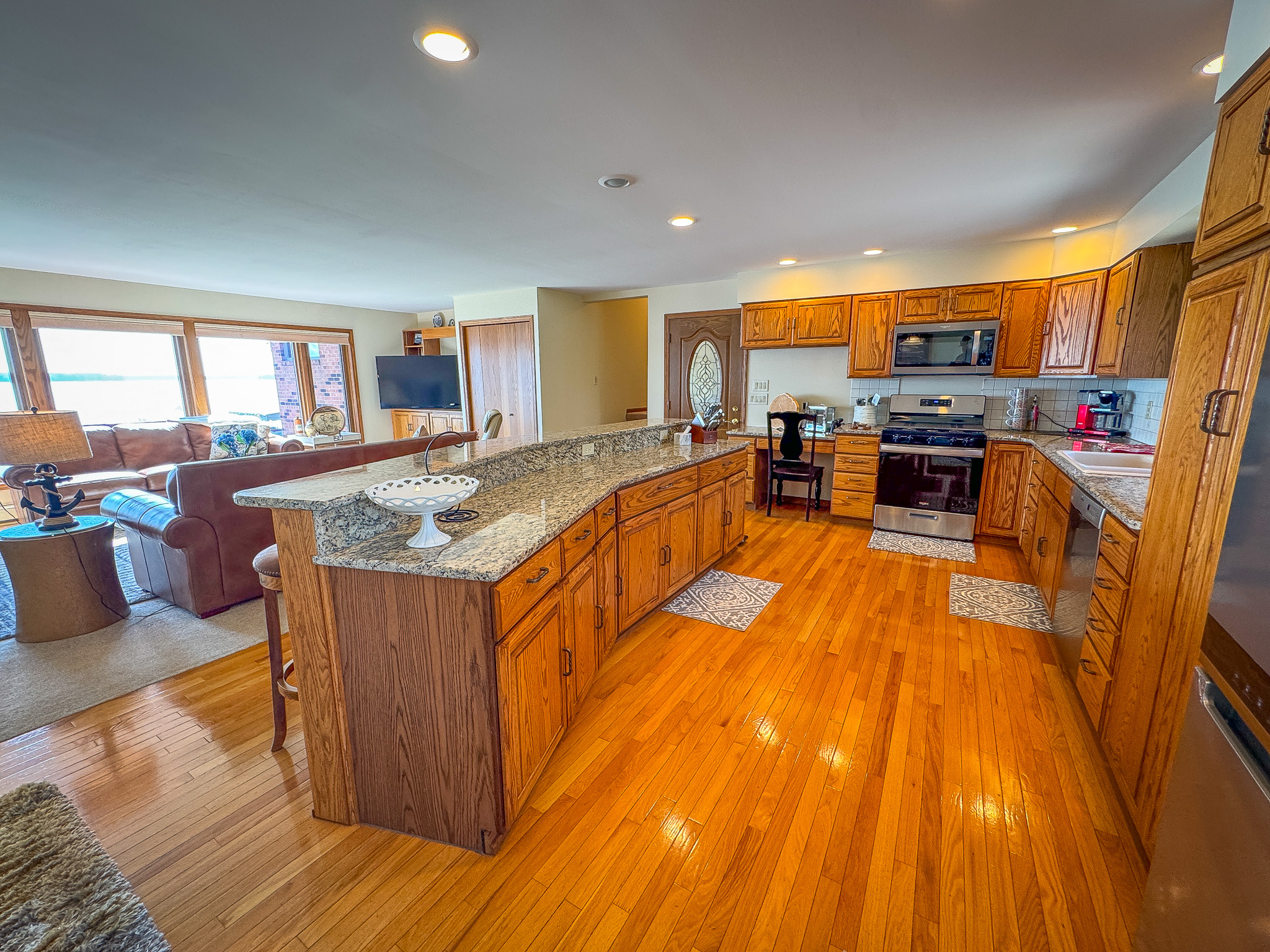Cadillac, Michigan, 49601, United States, 5 Bedrooms Bedrooms, ,4 BathroomsBathrooms,Residential,For Sale,1905816