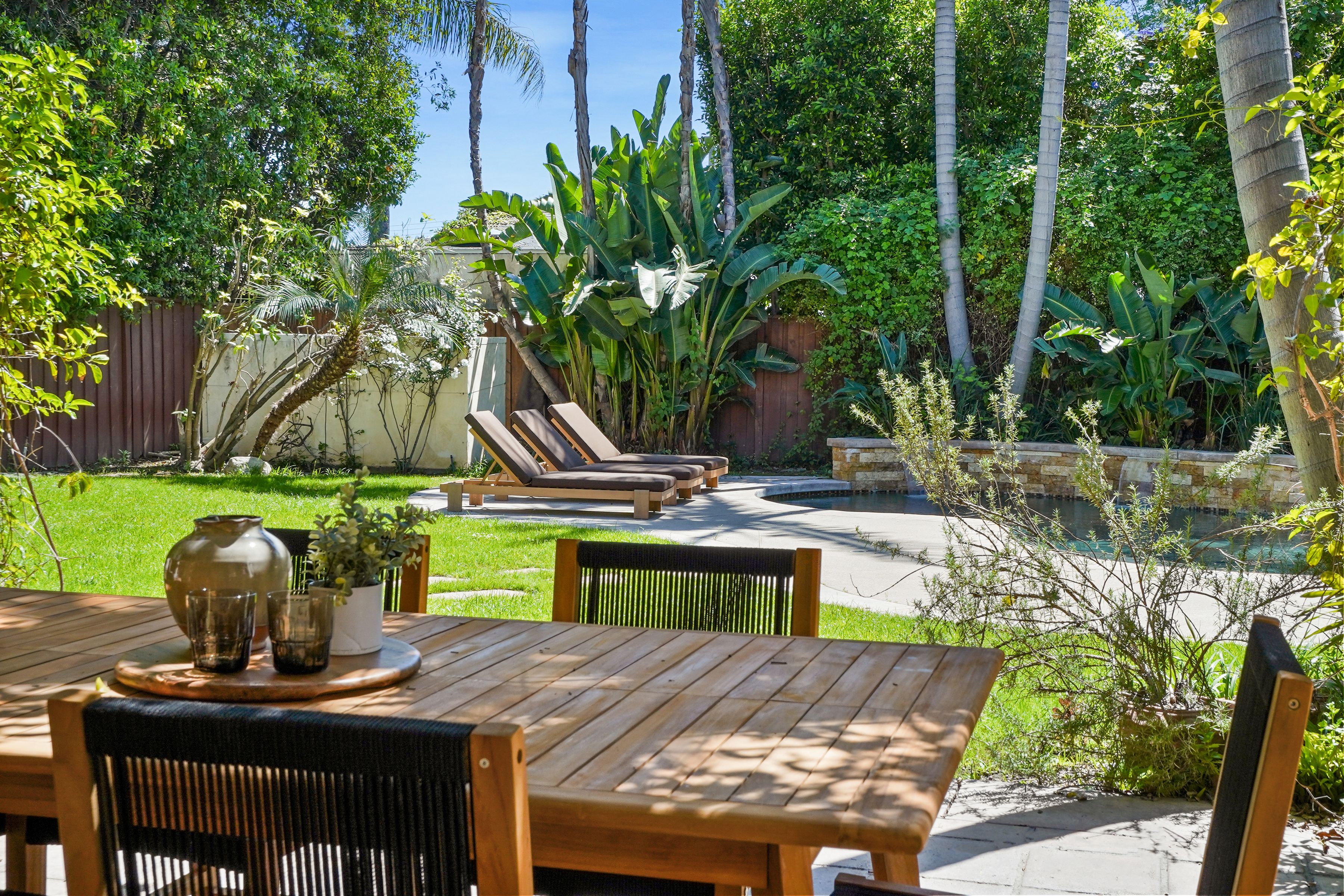  13164 Magnolia Boulevard - 物件實景