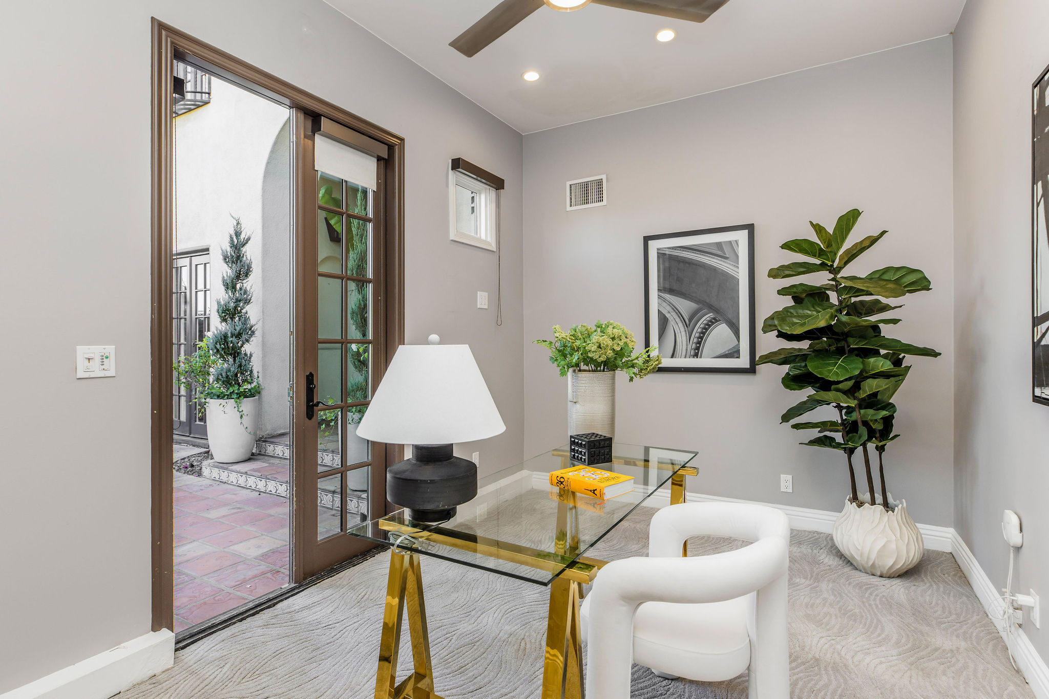  Romantic Spanish Retreat in Whitley Heights - 物件實景