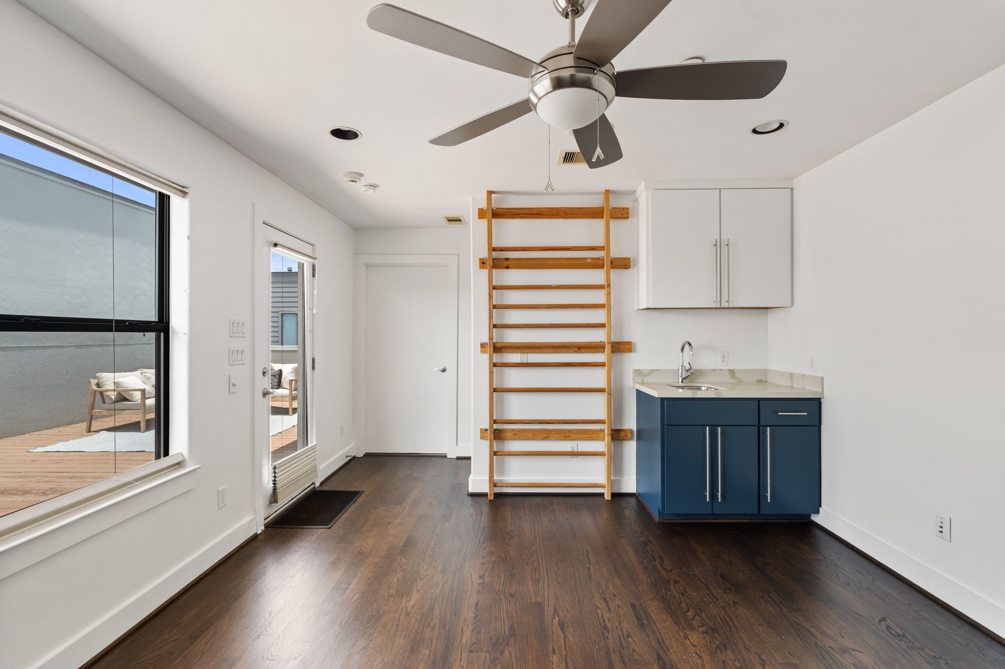 2105 Woodhead Street - 物件實景