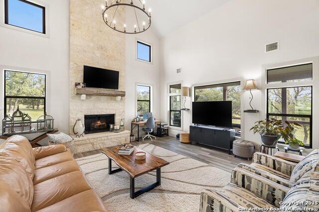 Fredericksburg, Texas, 78624, United States, 4 Bedrooms Bedrooms, ,5 BathroomsBathrooms,Residential,For Sale,1828714