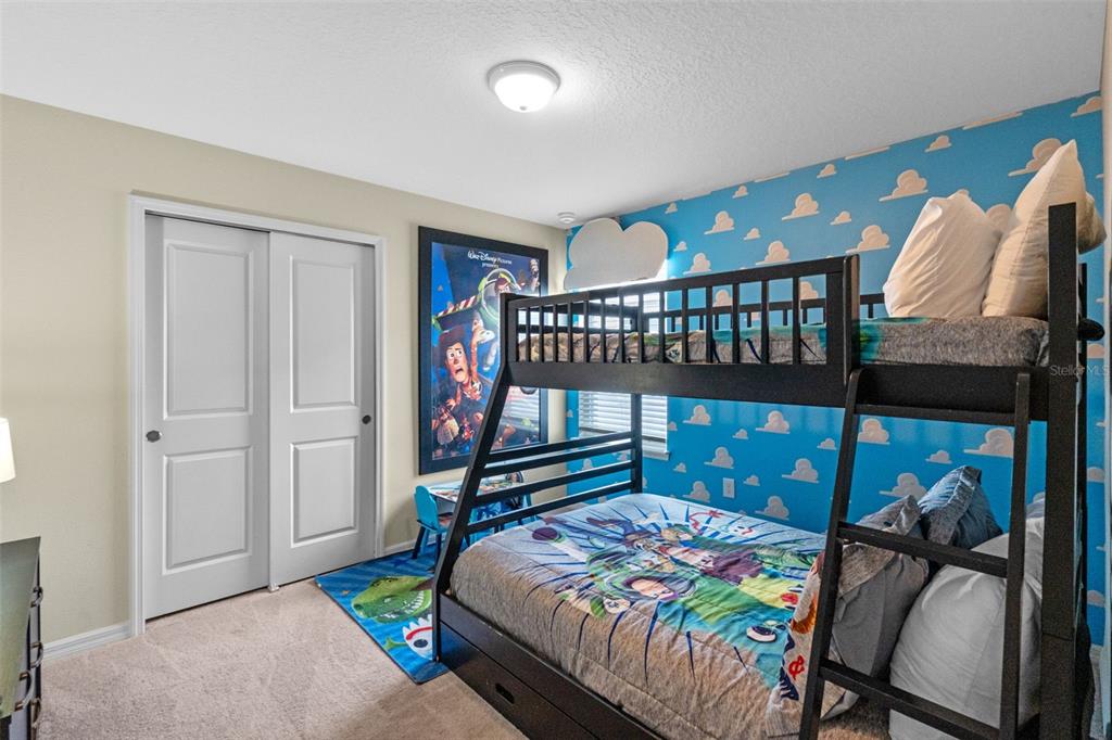 Davenport, Florida, 33897, United States, 10 Bedrooms Bedrooms, ,8 BathroomsBathrooms,Residential,For Sale,1897449