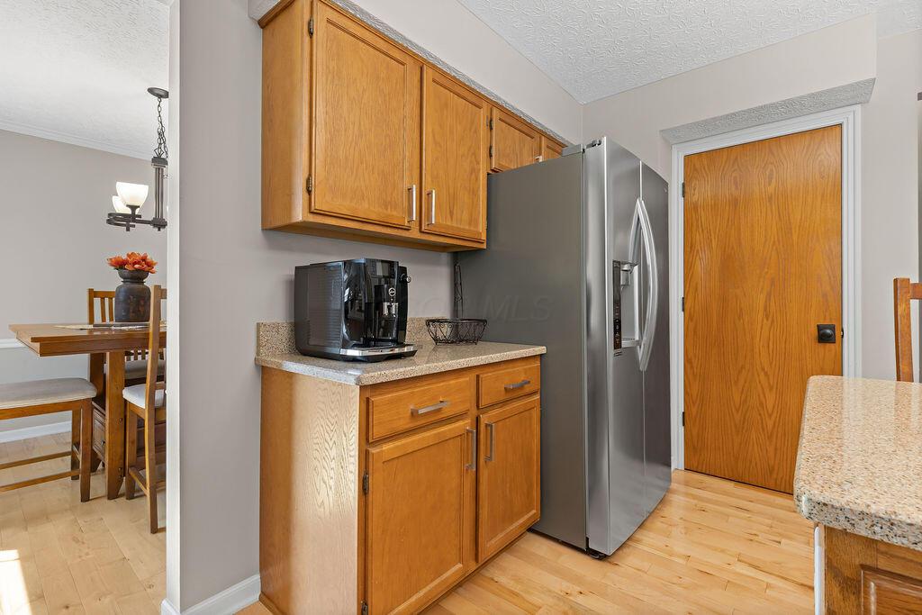 Dublin, Ohio, 43016, United States, 3 Bedrooms Bedrooms, ,3 BathroomsBathrooms,Residential,For Sale,1950814